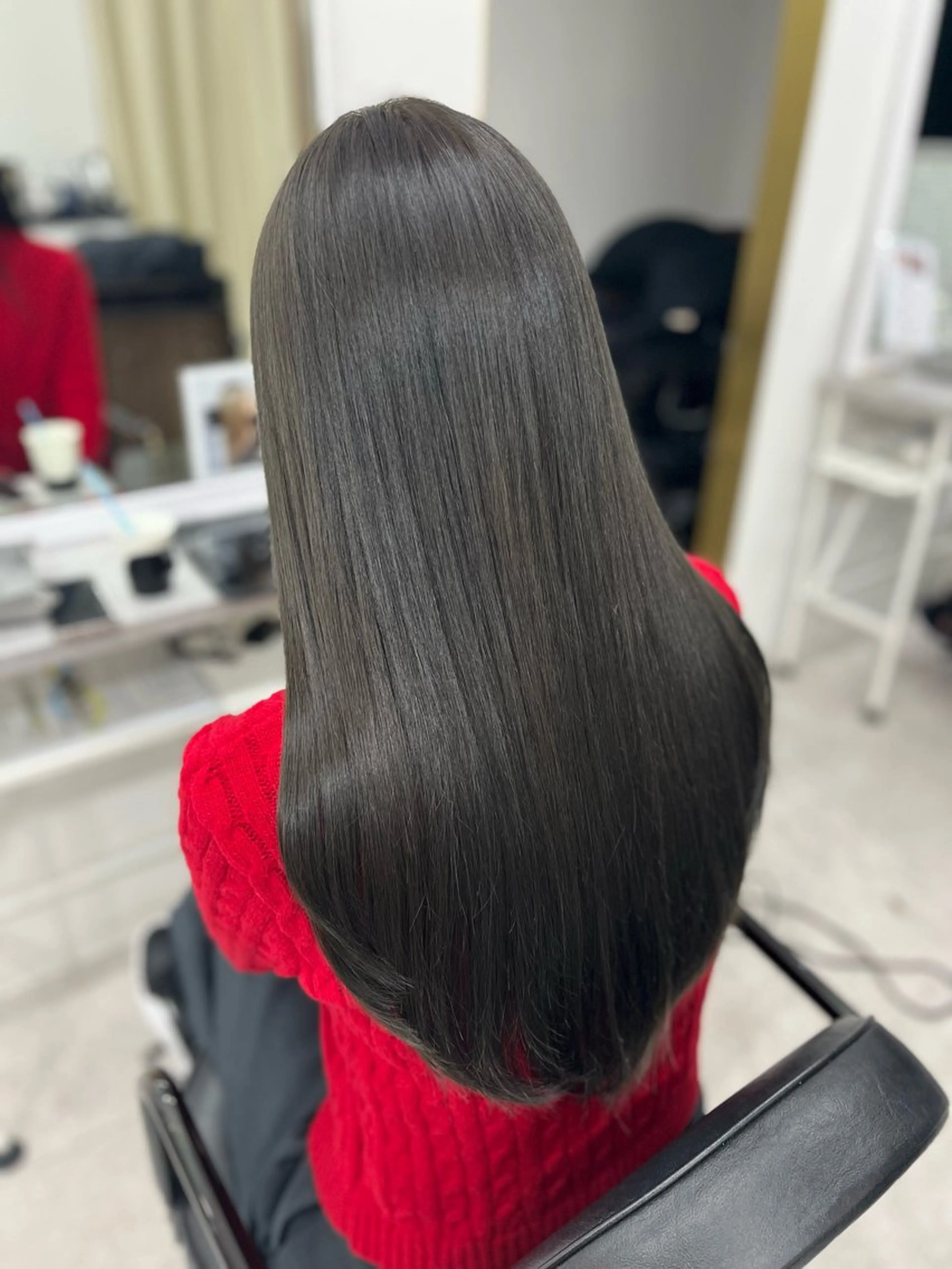 ロング カラー グレージュ オリーブグレージュ オリーブグレー カット ヘアカラー トリートメント 🫧ぷる艶カラー🫧 Yuubi🦩のヘアスタイル