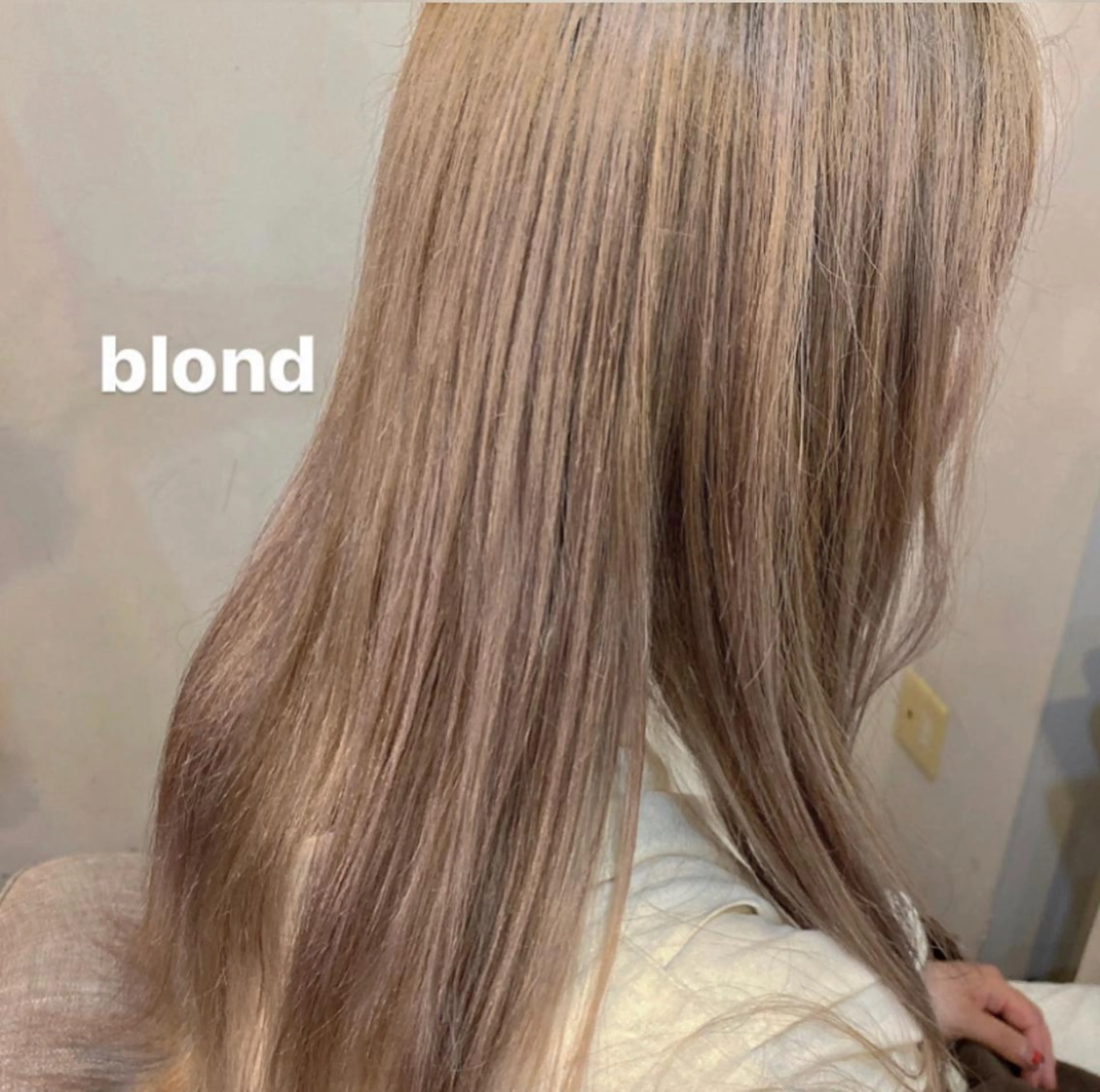 セミロング カラー ヘアアレンジ M所属・ハイトーン/透け感 カラー🎀真香のヘアスタイル