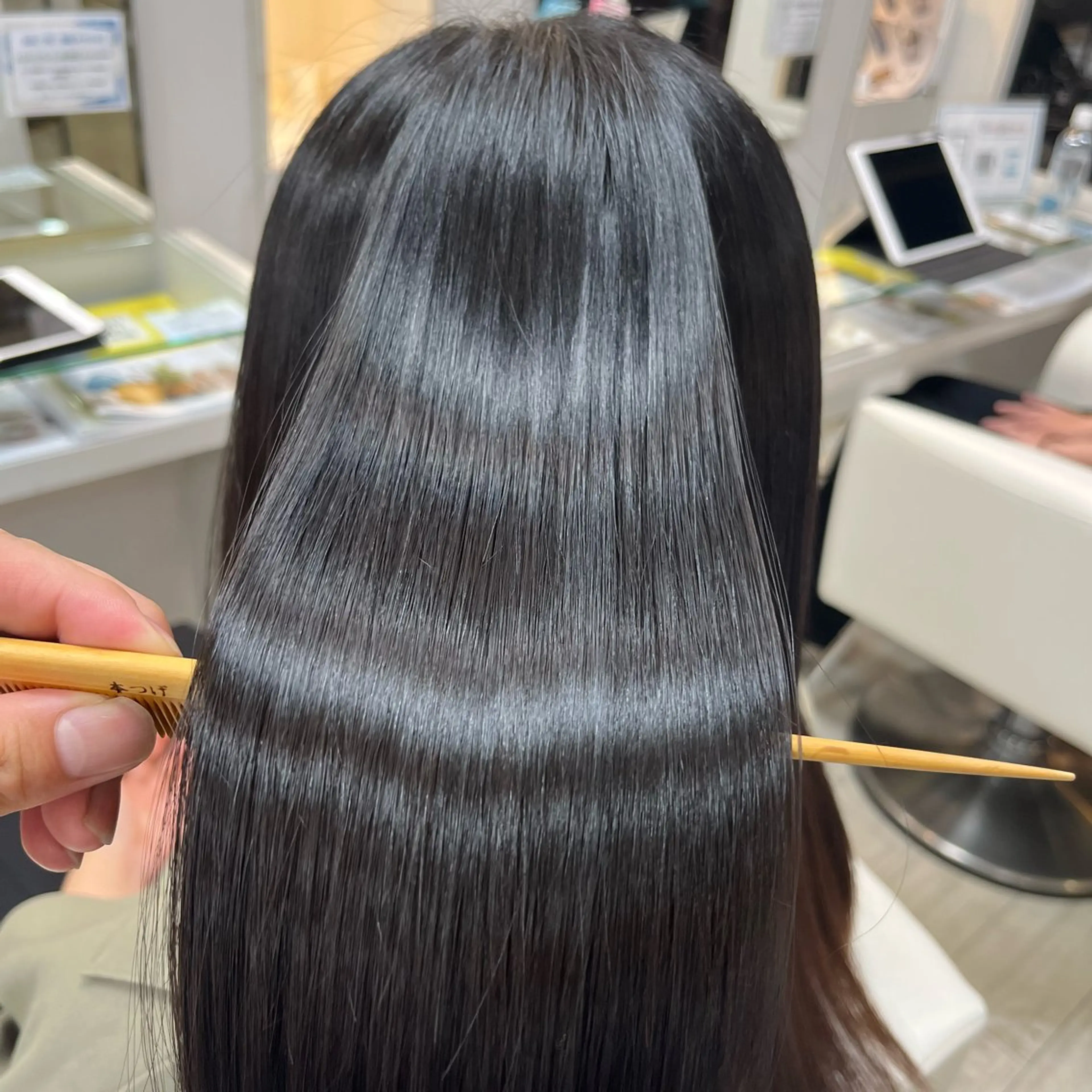 ロング 髪質改善 縮毛矯正 トリートメント 髙木　樹 縮毛矯正/髪質改善のヘアスタイル