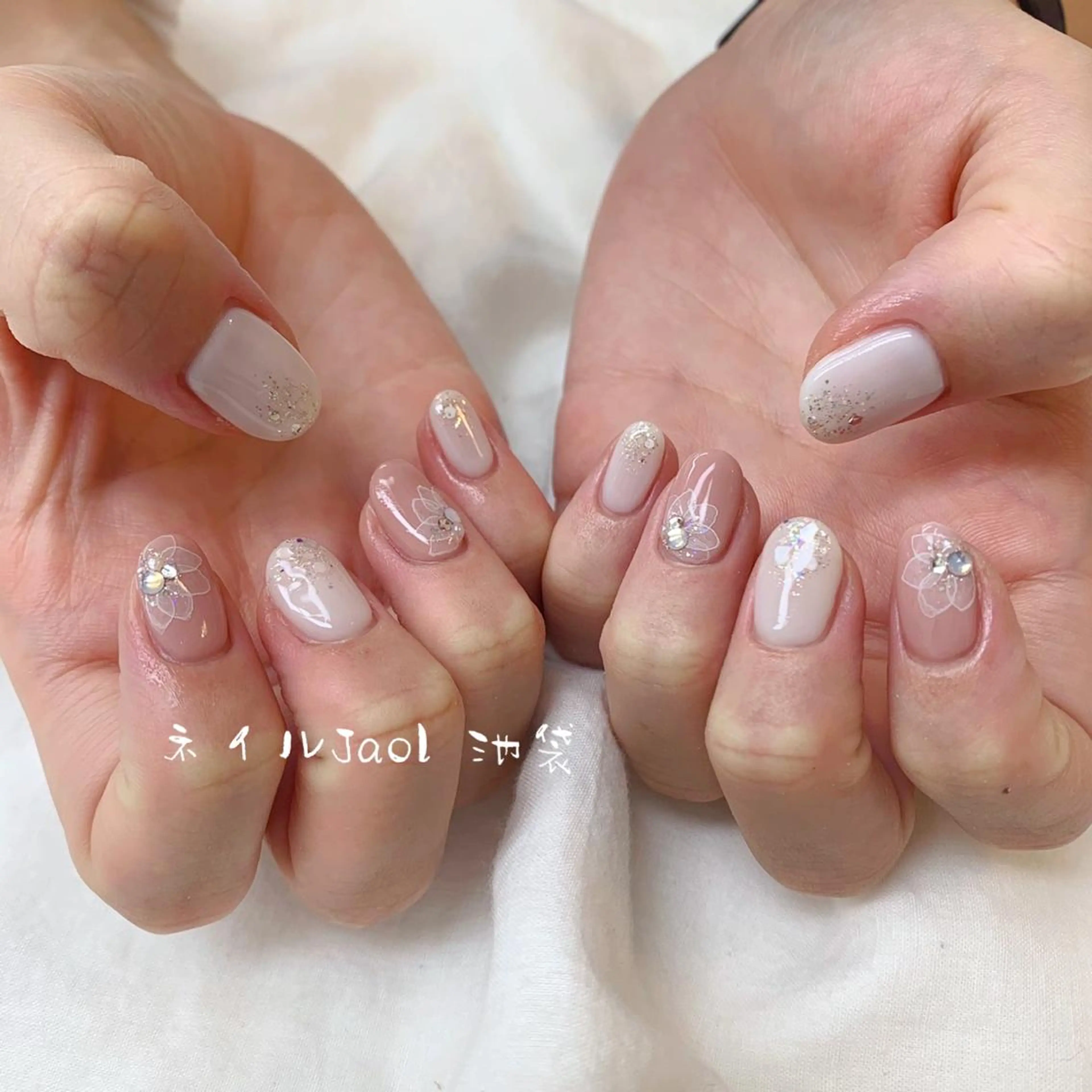 ミディアム nail jaol池袋店所属・ネイルJaol 池袋のネイルデザイン