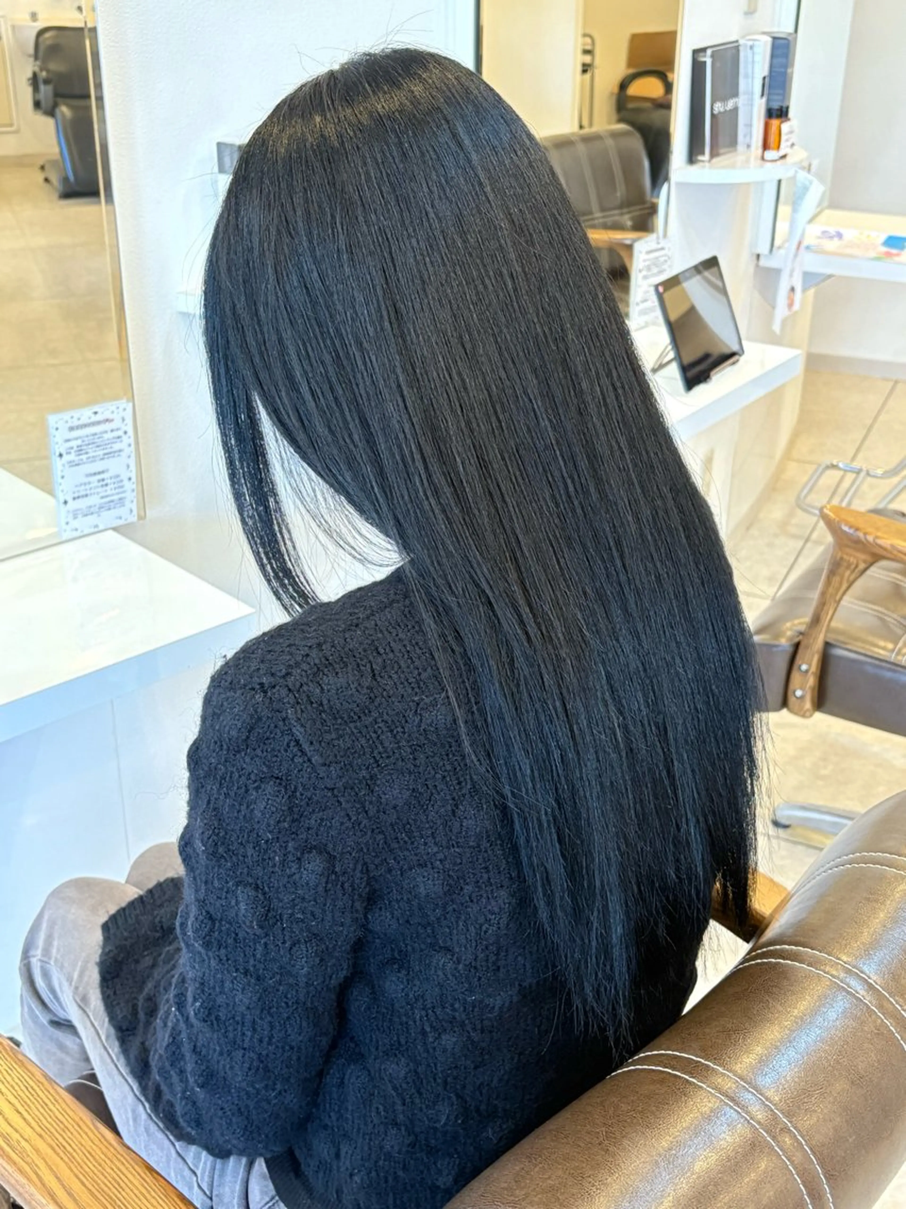 ロング カラー 黒髪 ヘアカラー sunquestみずほ台所属・韓国風ハイトーン ハヤタ💎のヘアスタイル