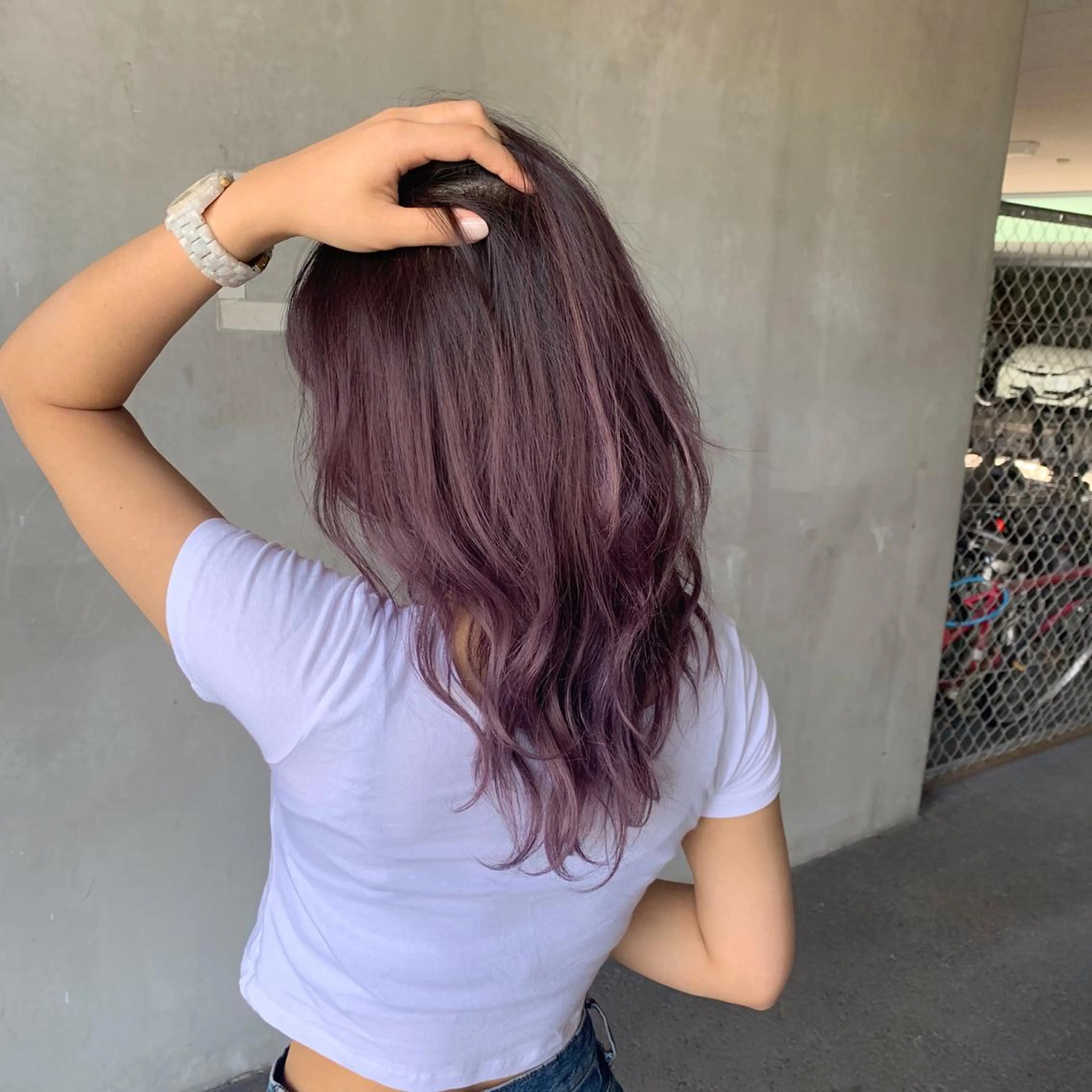 ロング カラー ブリーチ ラベンダーカラー ブリーチなしカラー fifth 今西翔汰のヘアスタイル