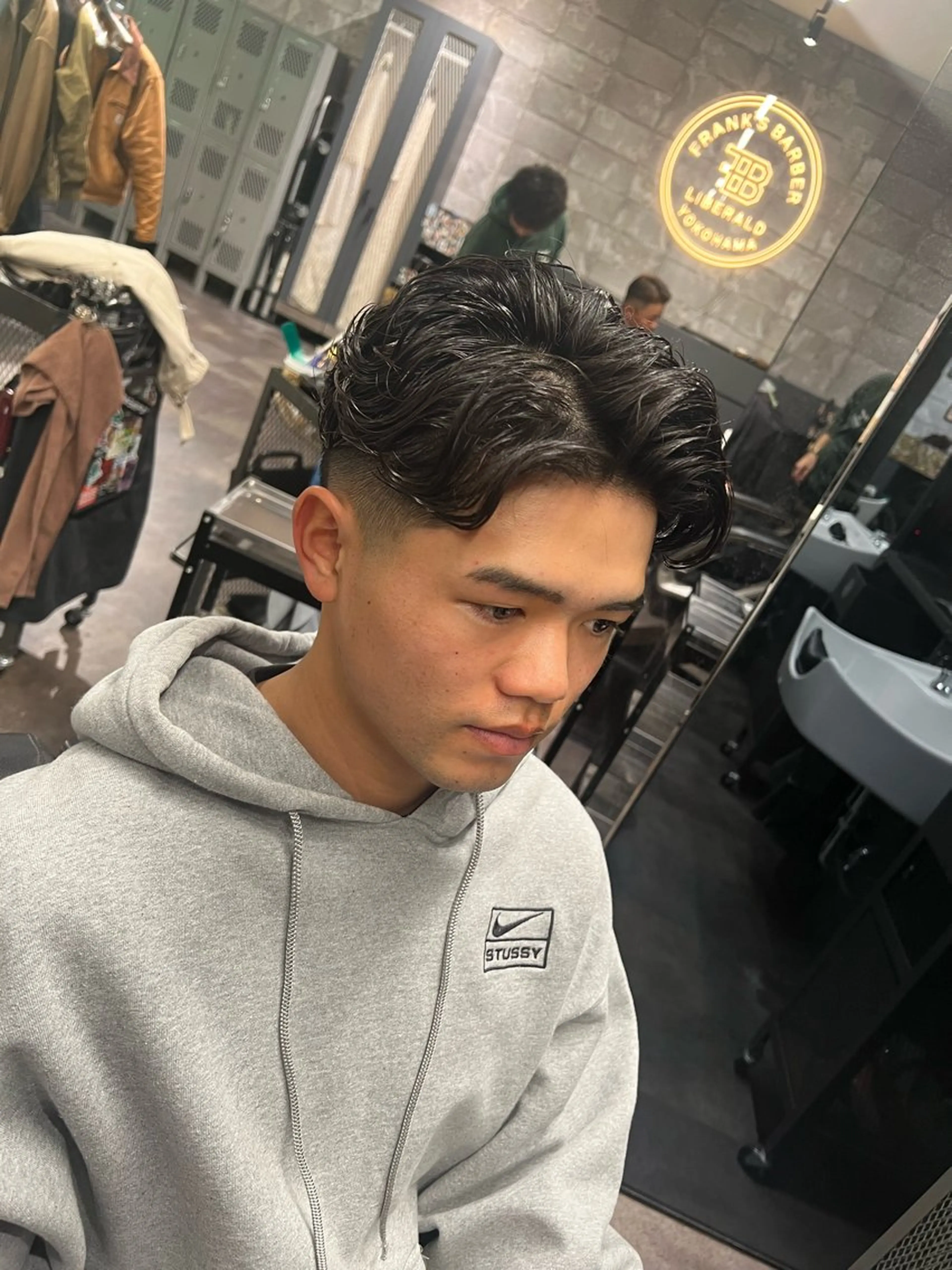 ミディアム 💈横浜メンズカット 𝓼𝓱𝓸𝓴𝓲のヘアスタイル