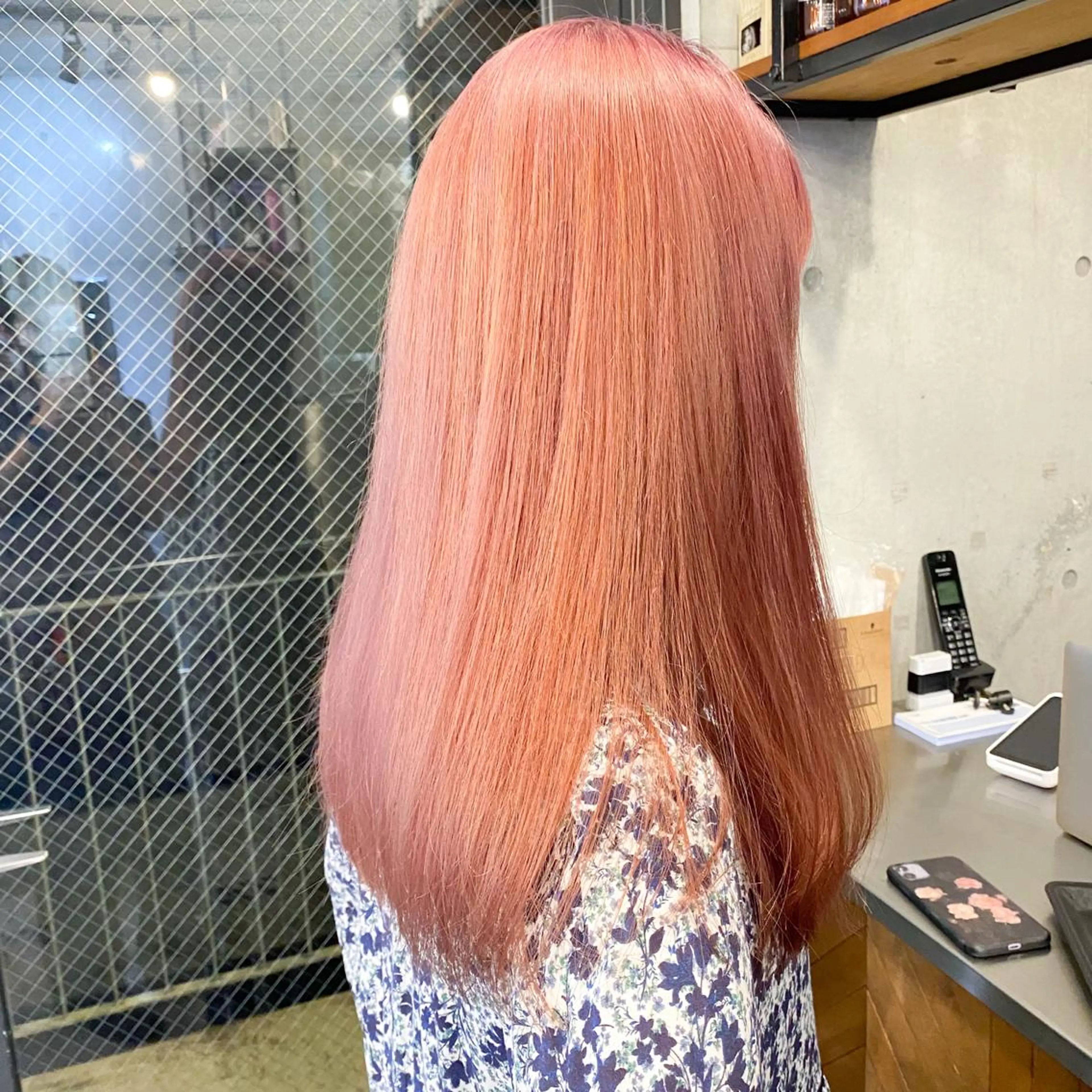セミロング カラー 艶髪ブリーチ 永井竜也のヘアスタイル