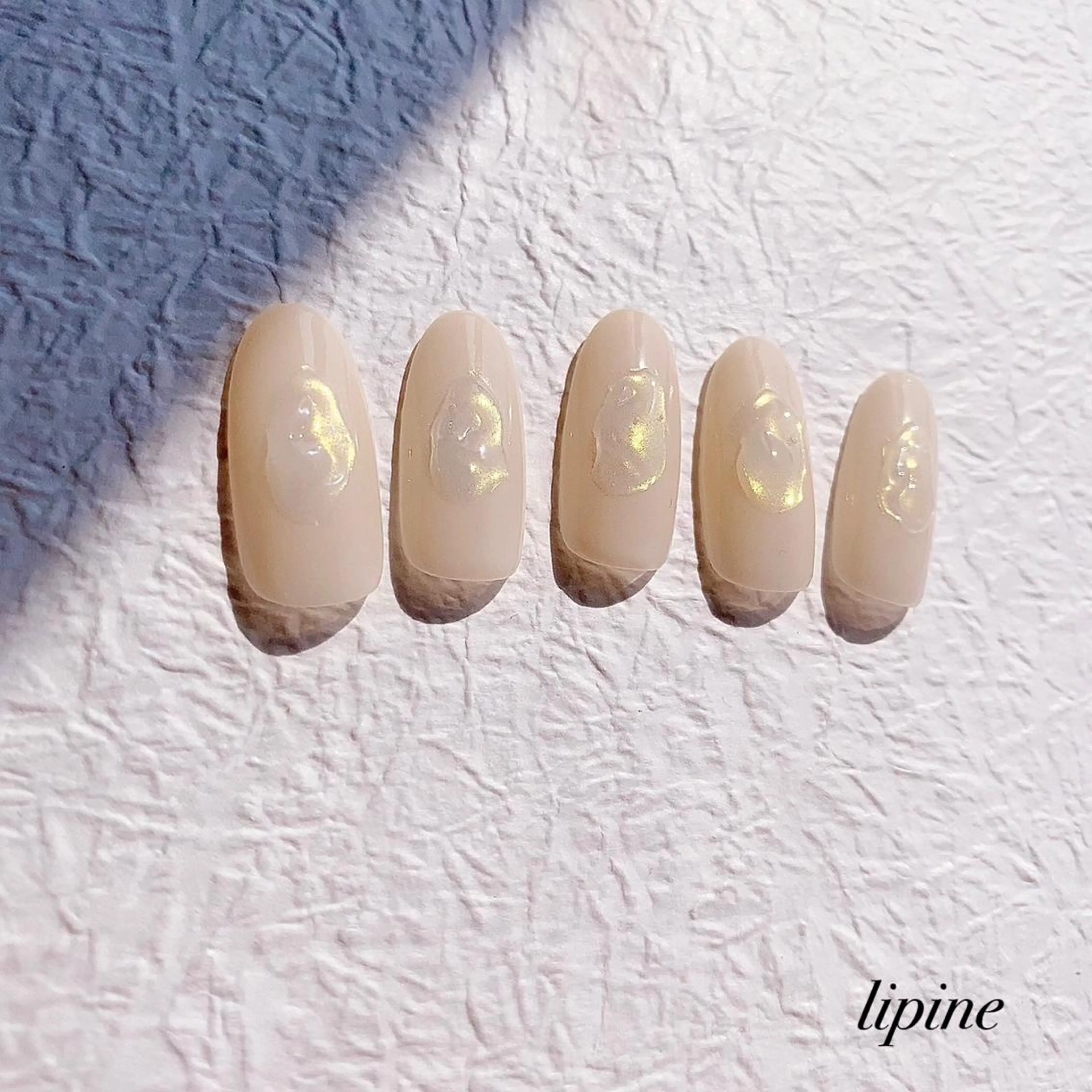 ネイル オーロラネイル ネイルサロン lipineのネイルデザイン