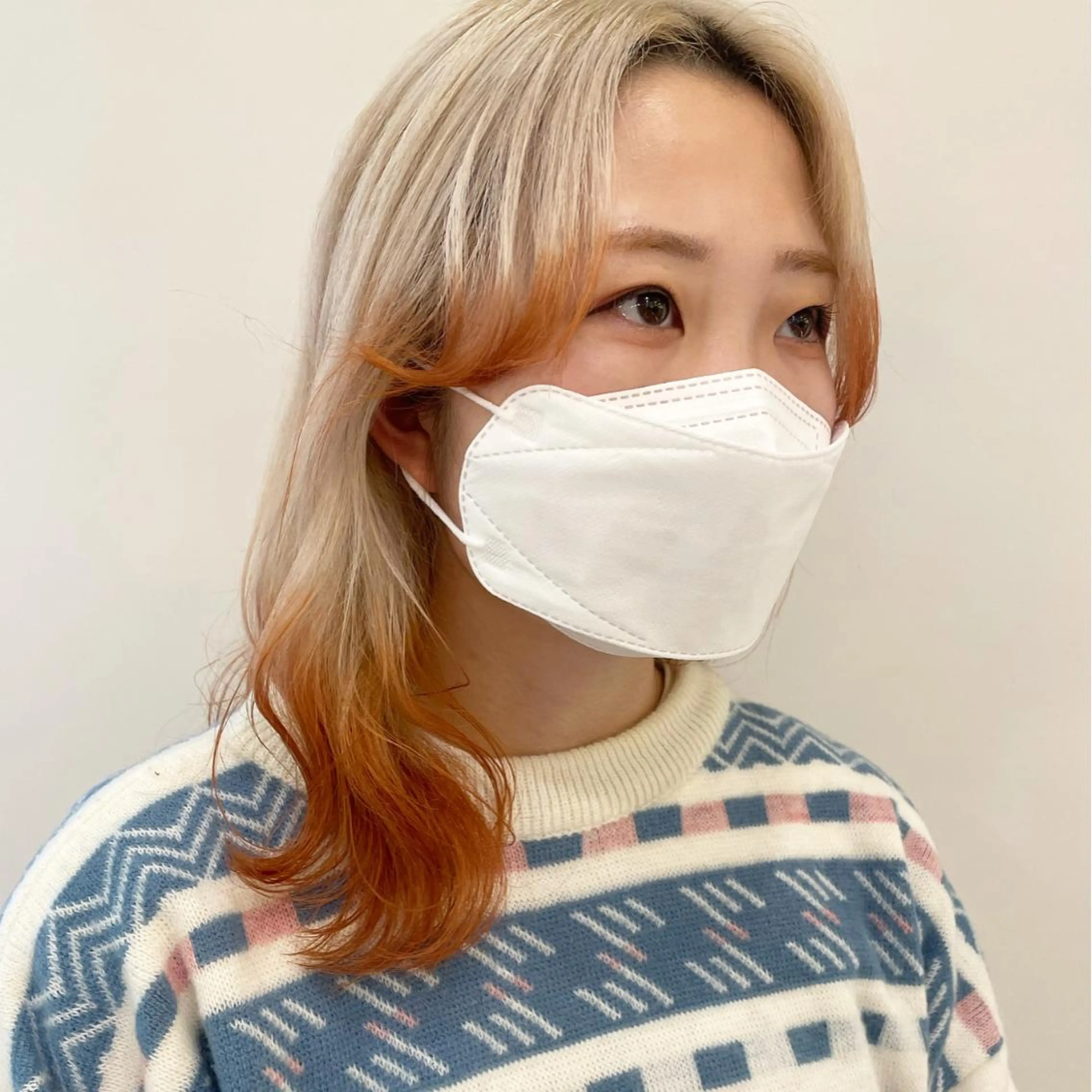ミディアム カット ヘアカラー トリートメント 坂田 友梨奈のヘアスタイル