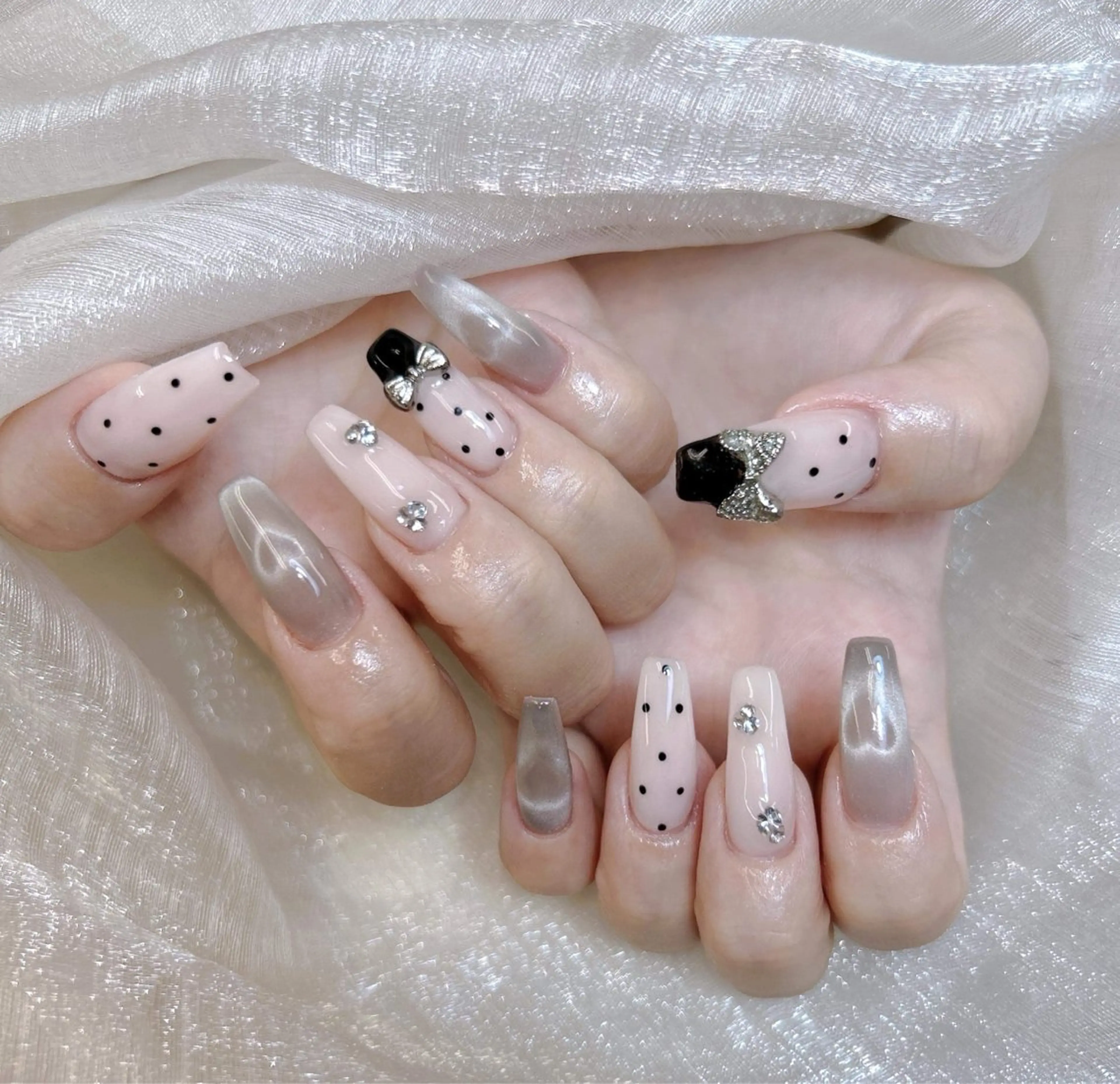 ネイル 成人式 ロングネイル マグネットネイル 大理石ネイル(マーブル) リボン ZUZU AMEE NAILのネイルデザイン