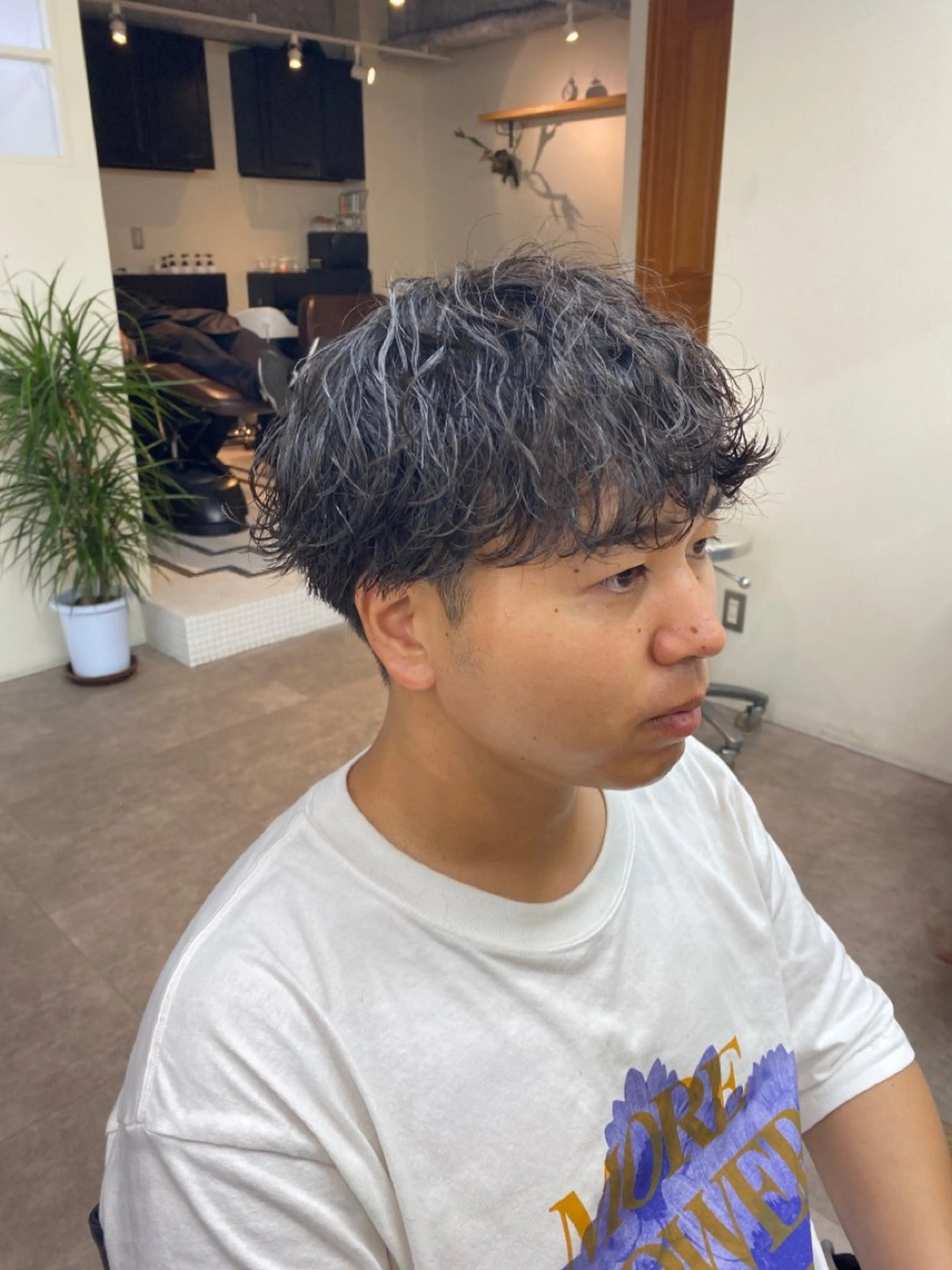 パーマ メンズ 波巻きパーマ パーマ オリーブカラー🫒 透明感カラーMAOのヘアスタイル
