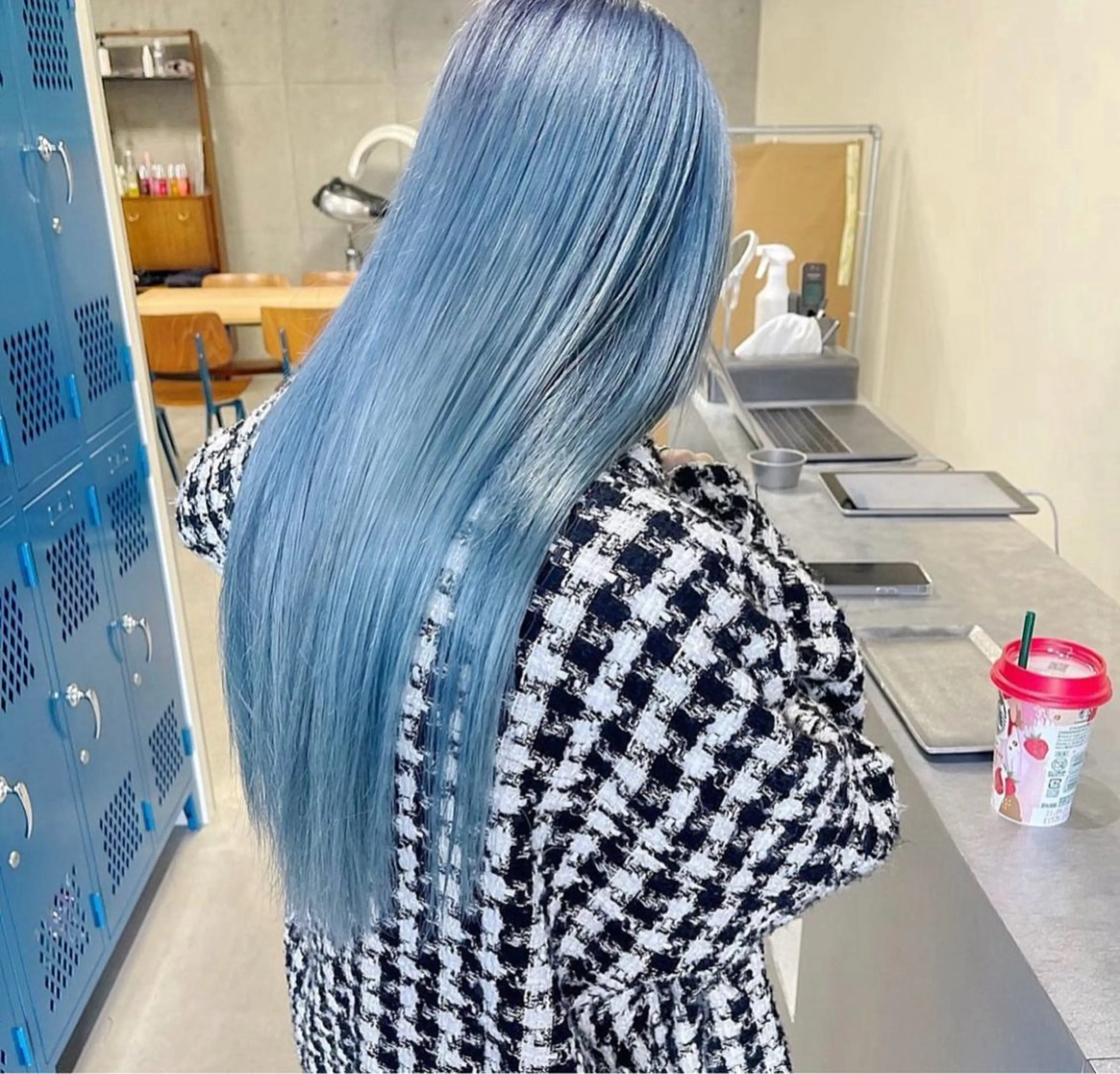 ロング カラー ブリーチ トリートメント ヘアカラー レイヤーカット/ハイ トーンカラー/きらのヘアスタイル