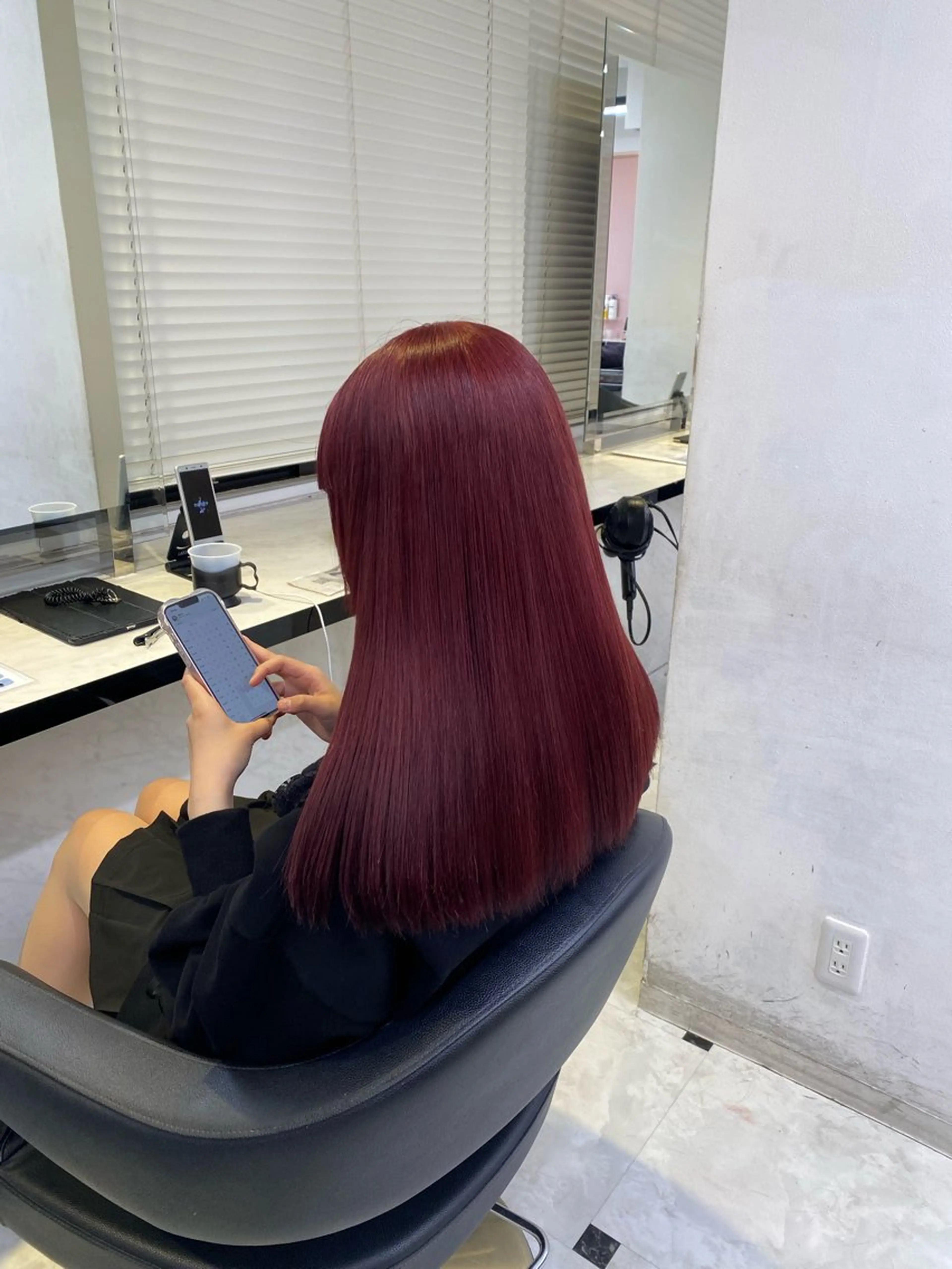 カラー 韓国ガーリー🤍暖 色カラー🤍misaのヘアスタイル