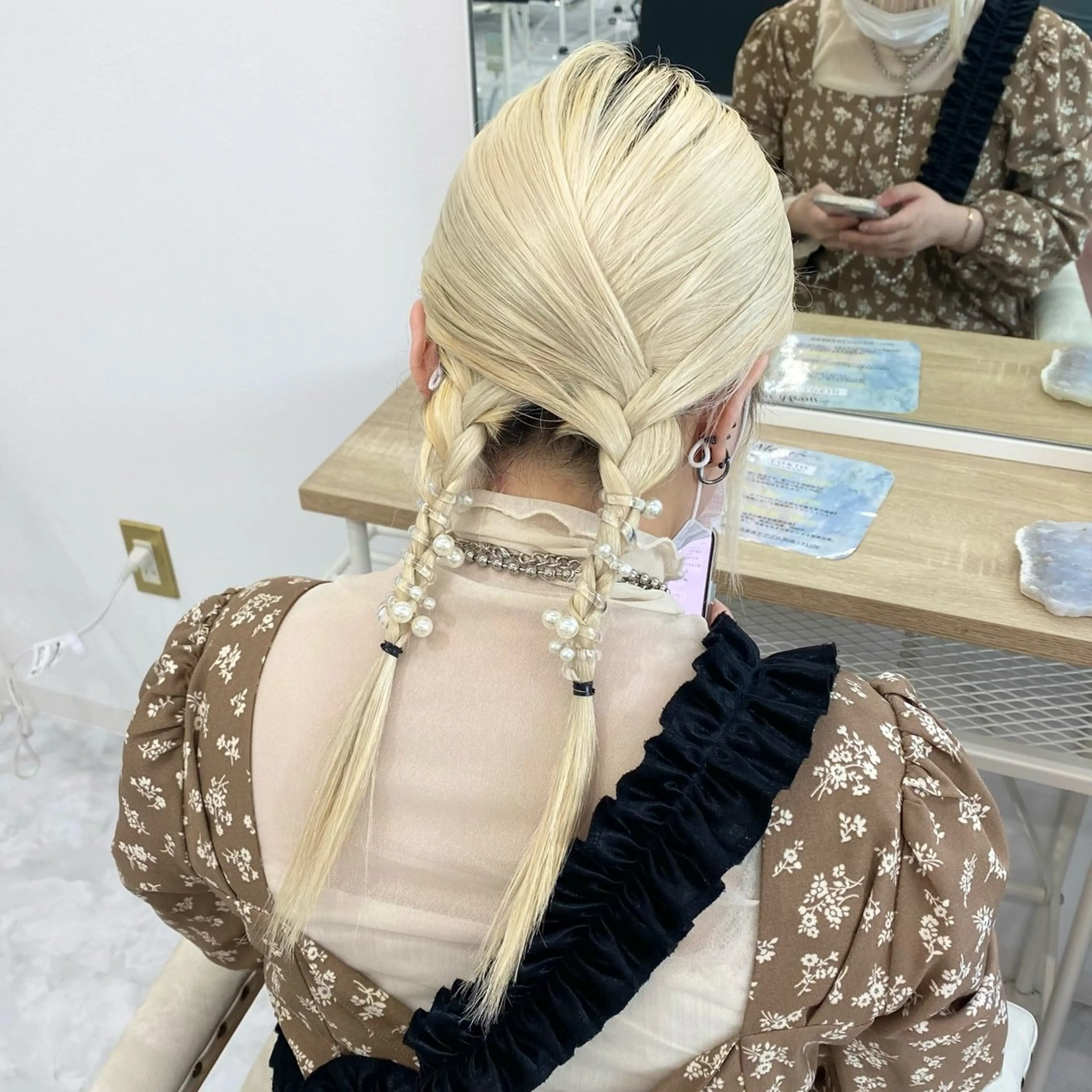 セミロング ヘアアレンジ ヘアセット 🎀韓国ヘア🎀 𝐬𝐚𝐫𝐚🎀のヘアスタイル