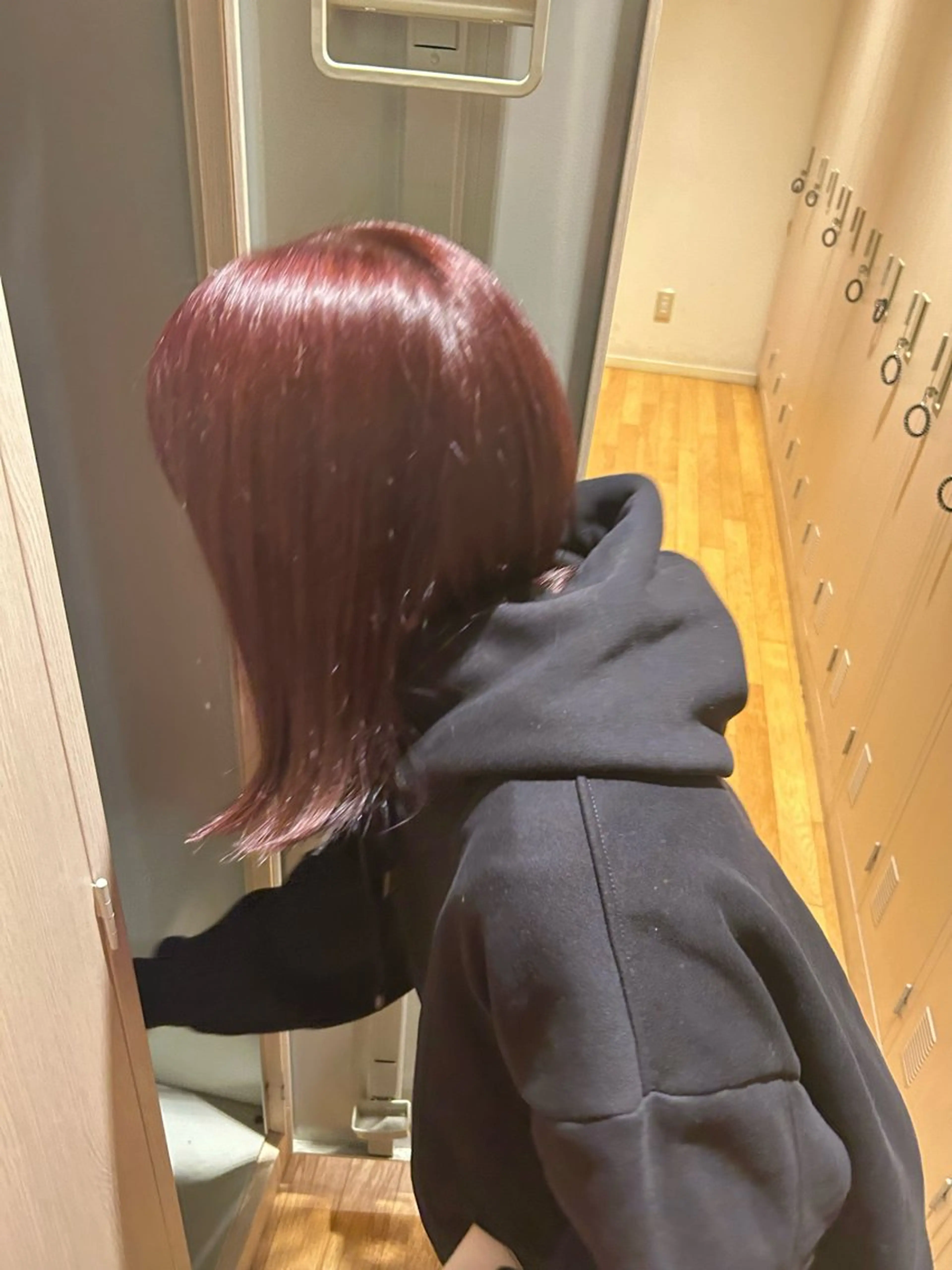ミディアム 山口 萌々子のヘアスタイル