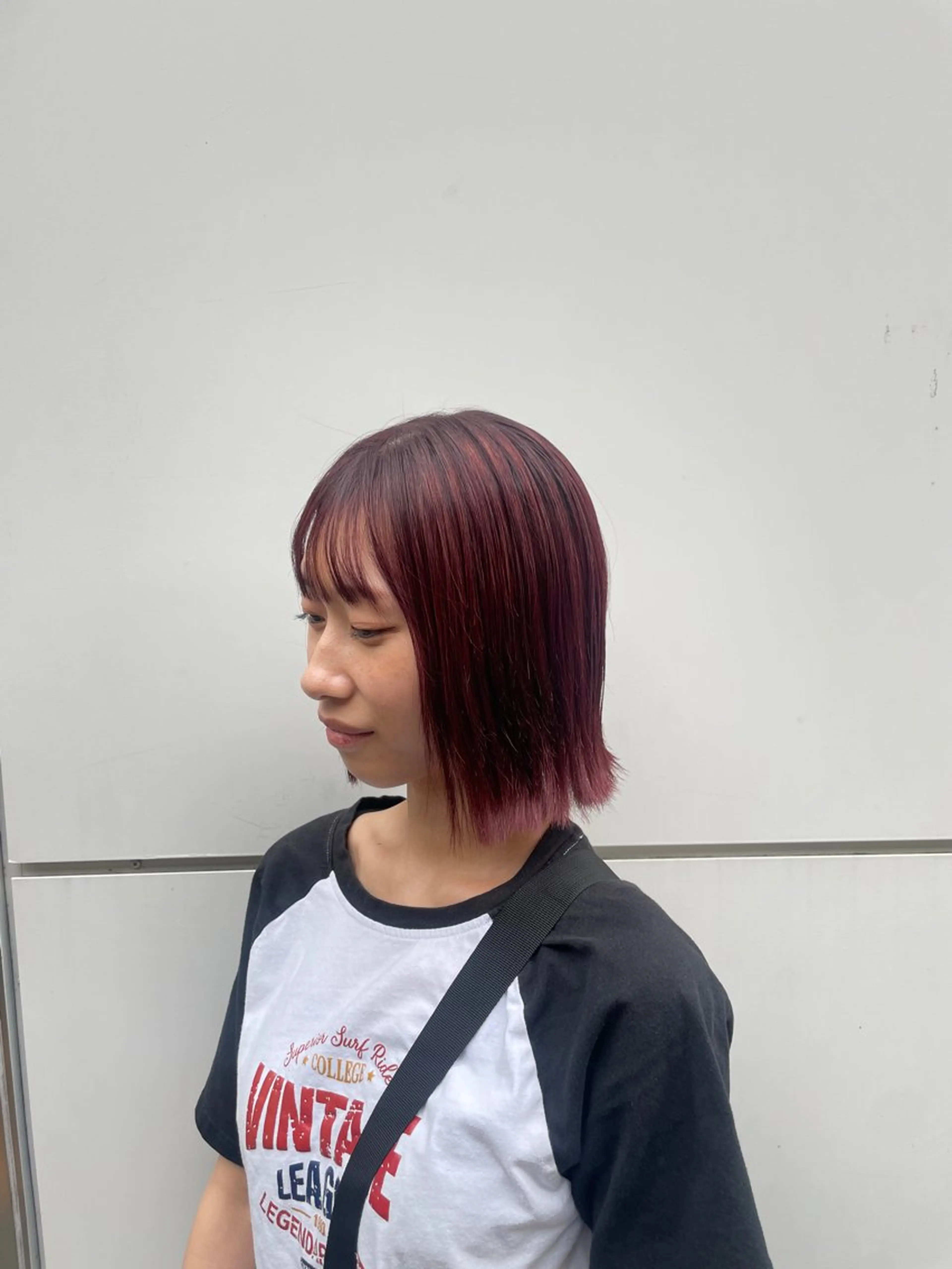 セミロング カラー ボルドーカラー 増田 ルナのヘアスタイル