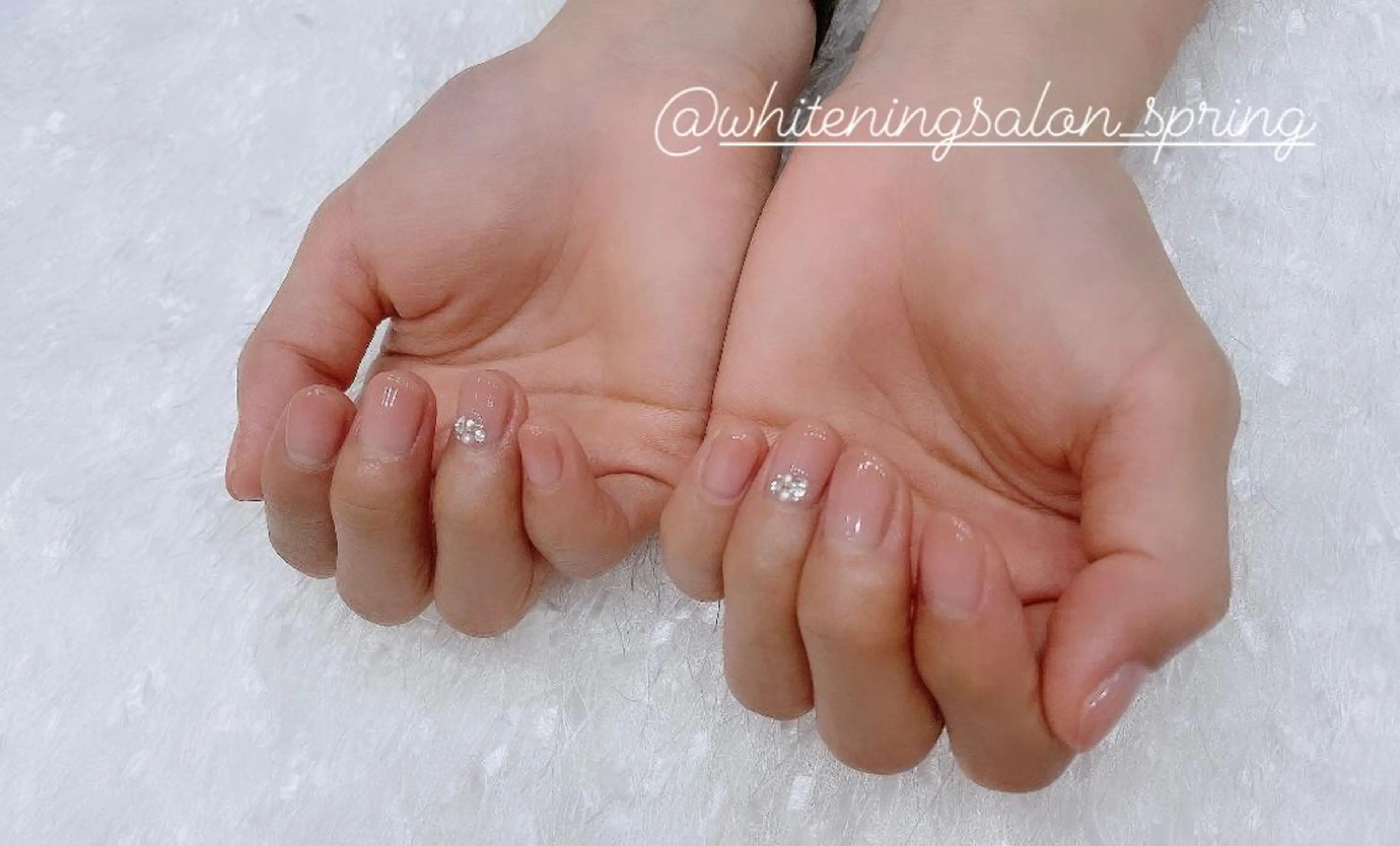 ネイル シンプルネイル Nakao Hitomiのネイルデザイン