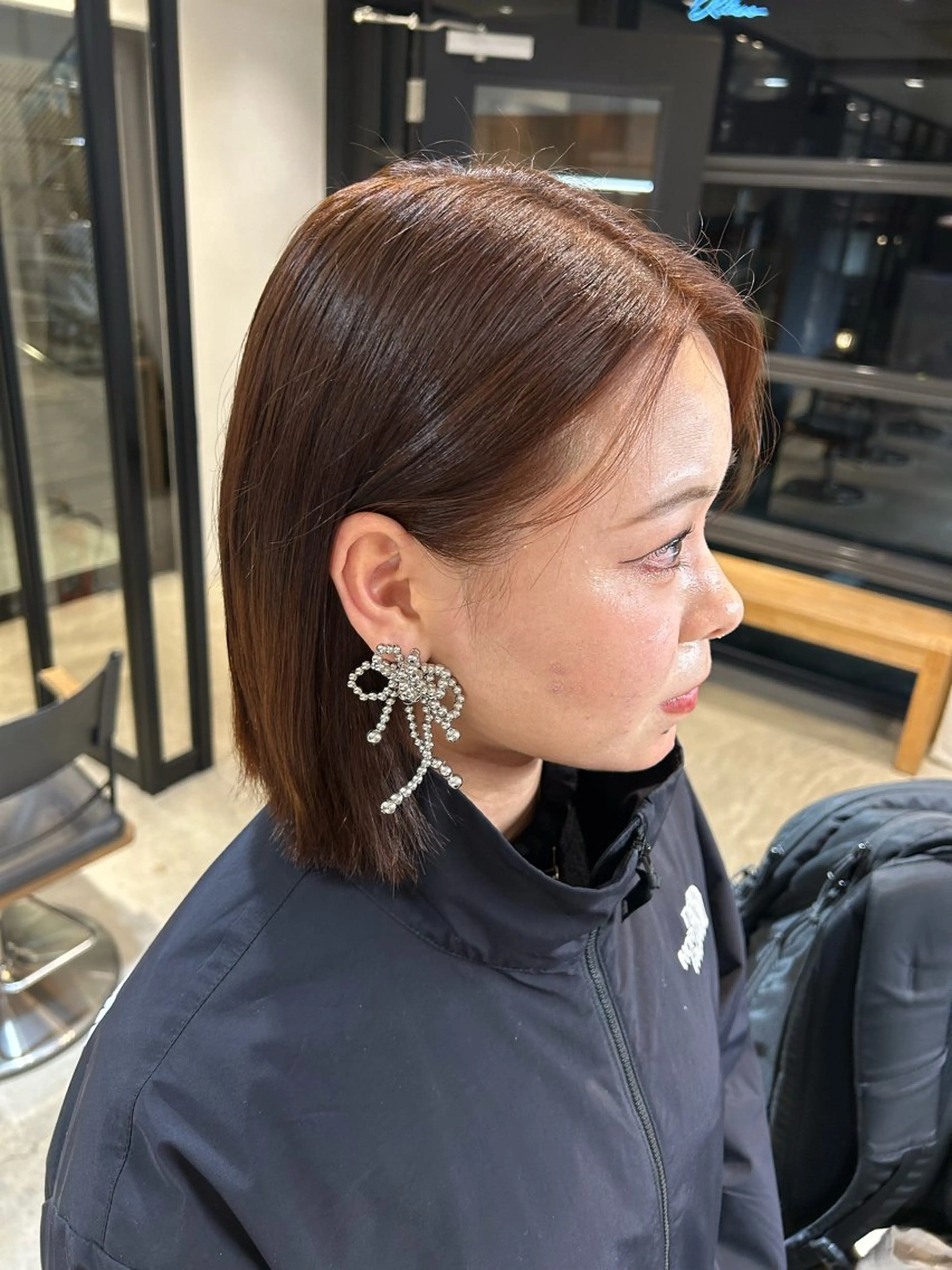 ミディアム カラー 馬場 菜乃夏のヘアスタイル