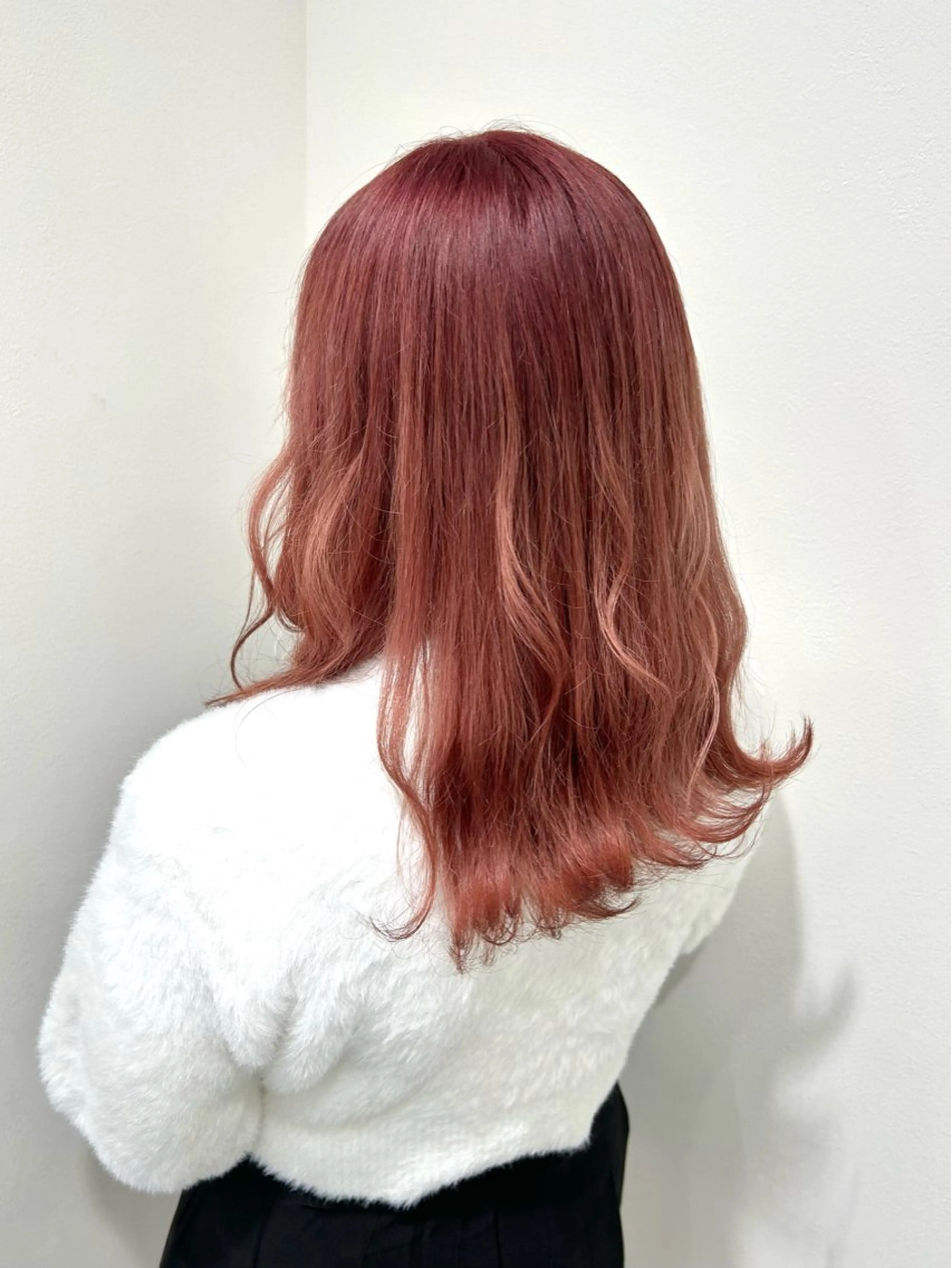 ミディアム カラー カット ヘアカラー トリートメント レイヤーカット韓国 暖色⭐︎KANAKOのヘアスタイル