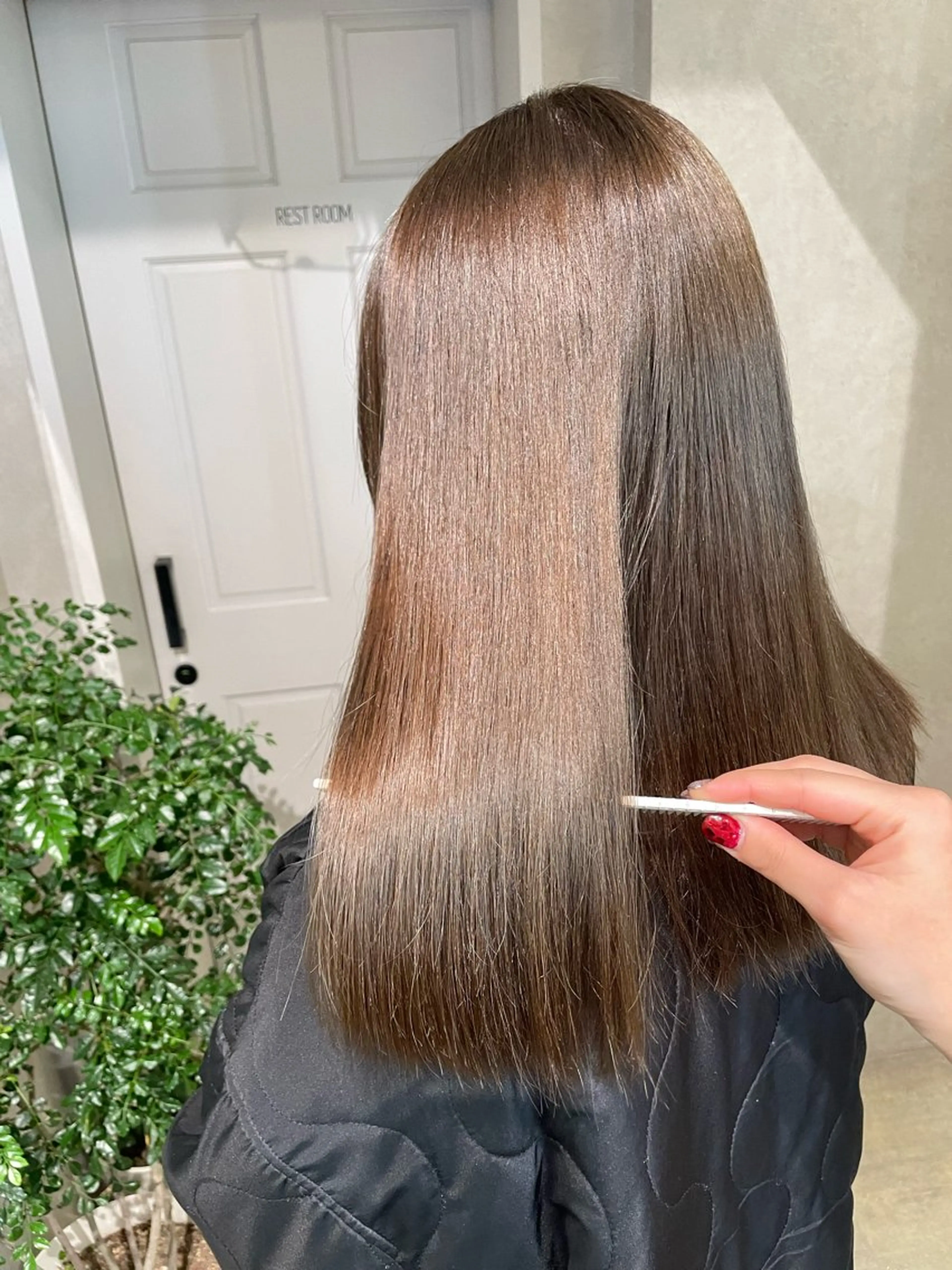 ミディアム カラー ベージュカラー 透明感カラー オリーブベージュ ヘアカラー ナチュラル透明感🌱 小山美樹子のヘアスタイル