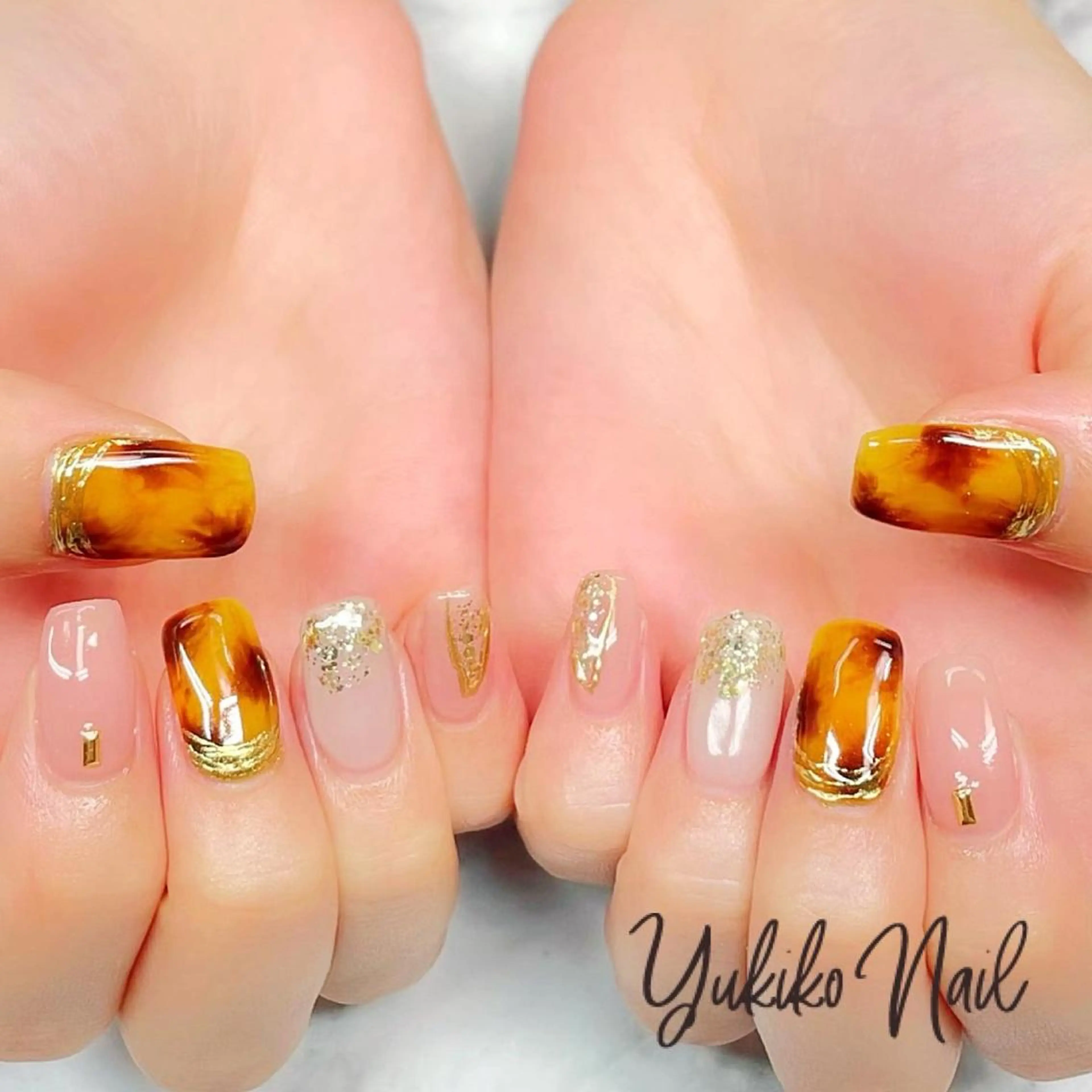 ネイル べっ甲ネイル ミラーネイル ピンク ピンクベージュ ハンドネイル ユキコ ネイルのネイルデザイン