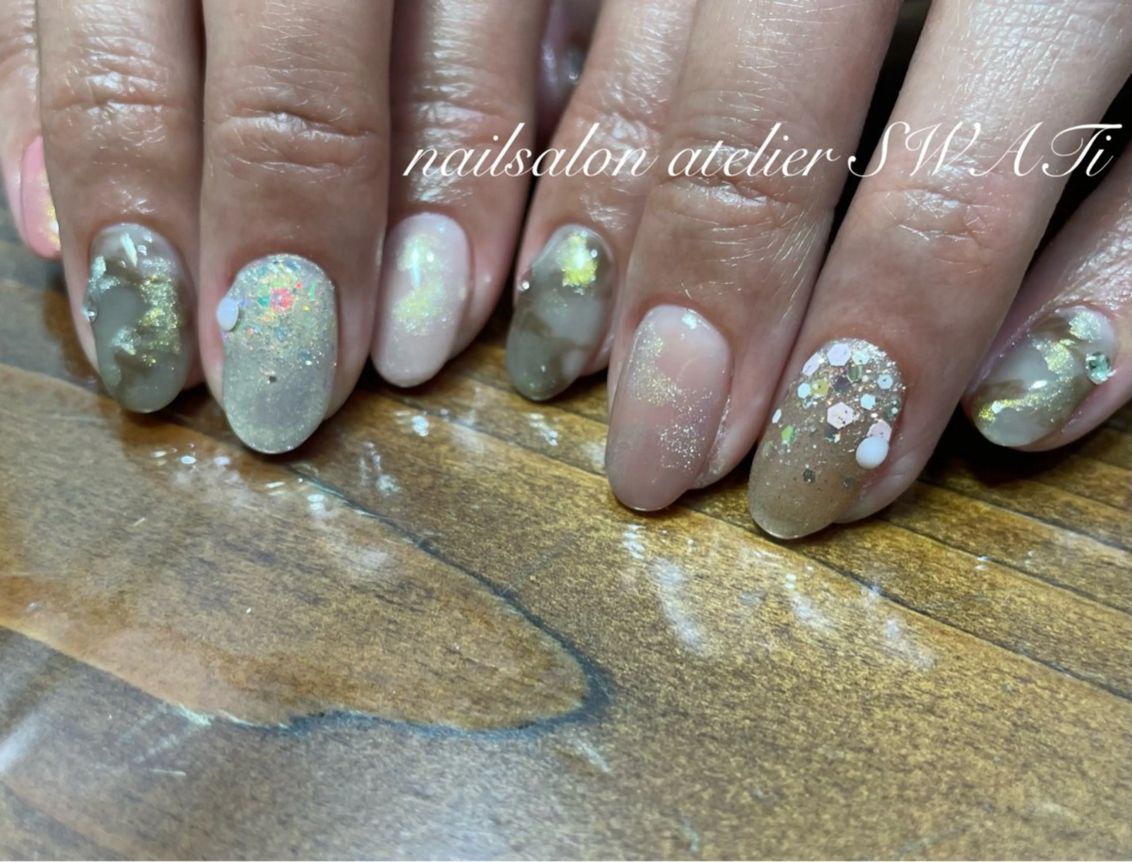ネイル ヘアーサロン大野所属・nailsalon SWATiのネイルデザイン