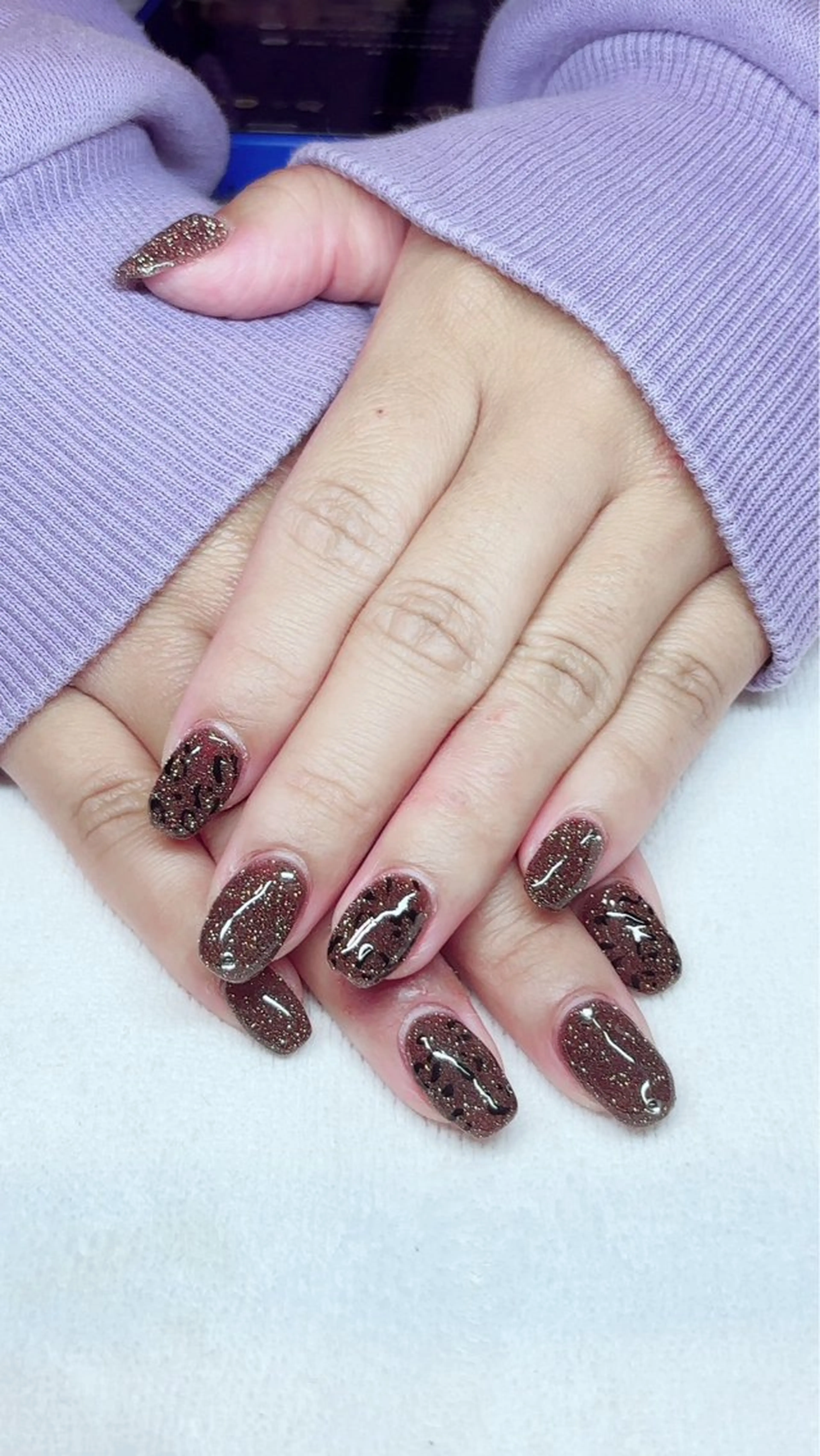 ネイル ハンドネイル Feather ビューティーサロンのネイルデザイン