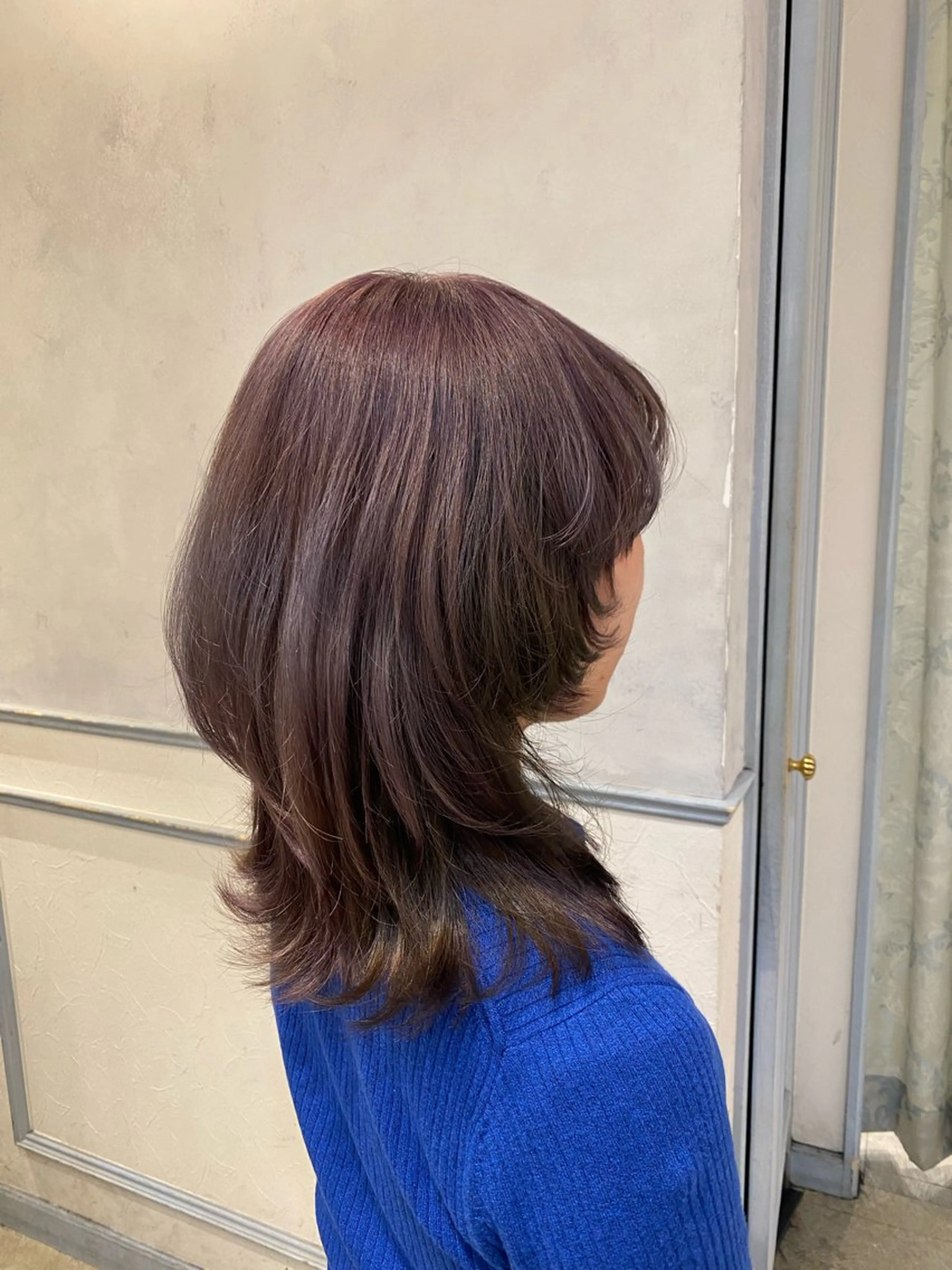 セミロング カラー デザインカラー 顔周りカット ハッシュカット レイヤーカット ウルフカット 池西 佳穂のヘアスタイル