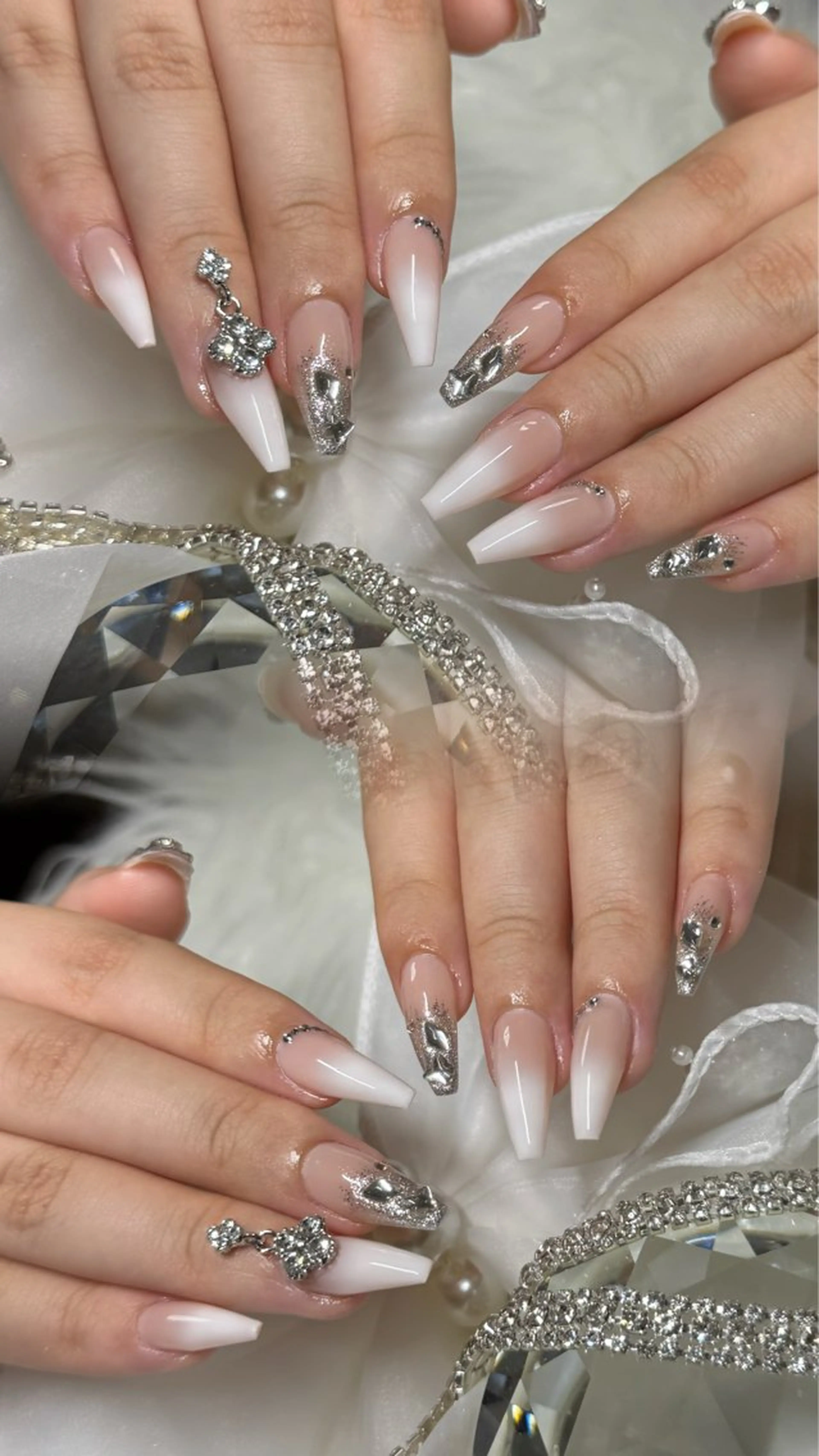 ネイル ハンドネイル nail nabiのネイルデザイン