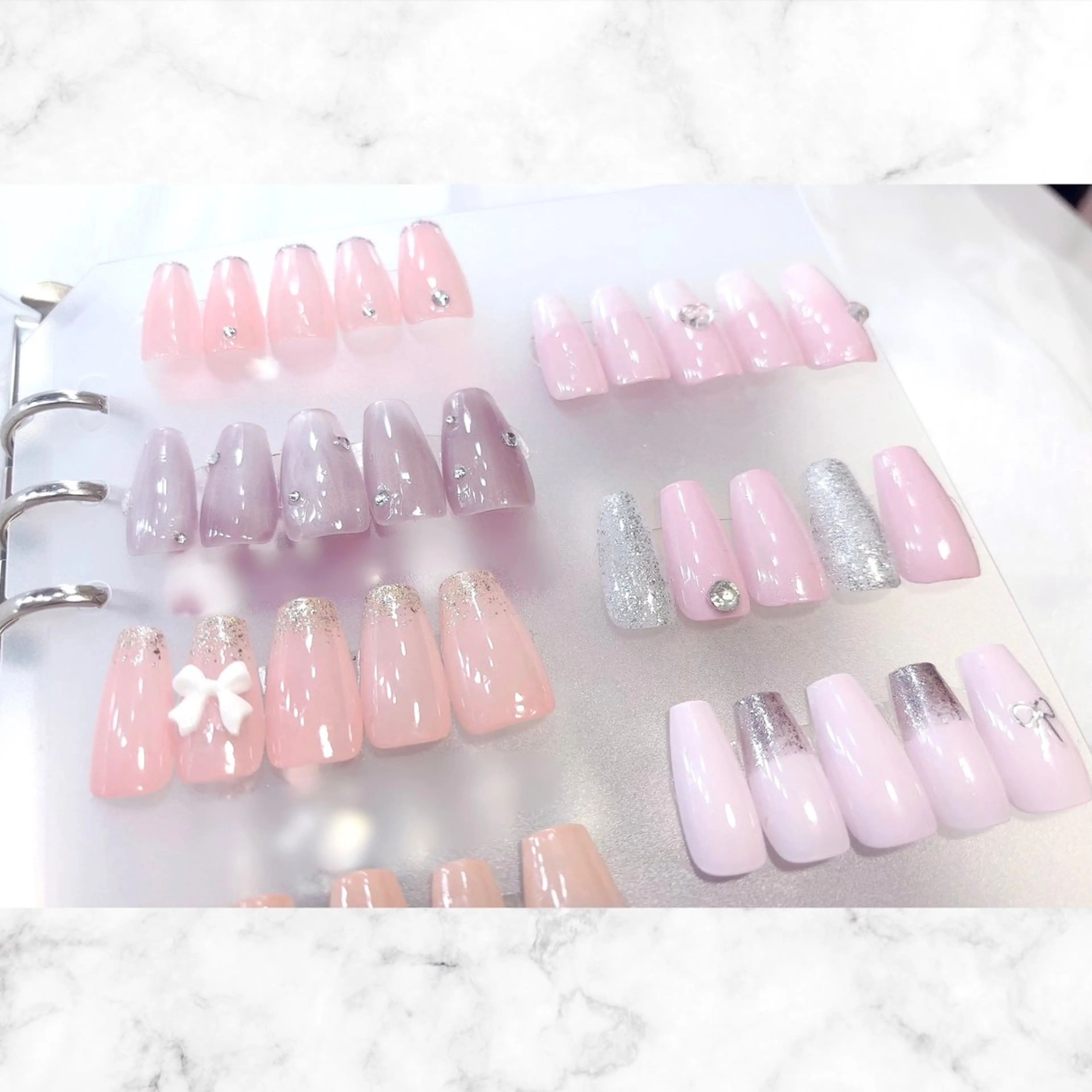 ネイル マグネットネイル オフィスネイル リボン シンプルネイル ハンドネイル バストアップサロン LUNAのネイルデザイン