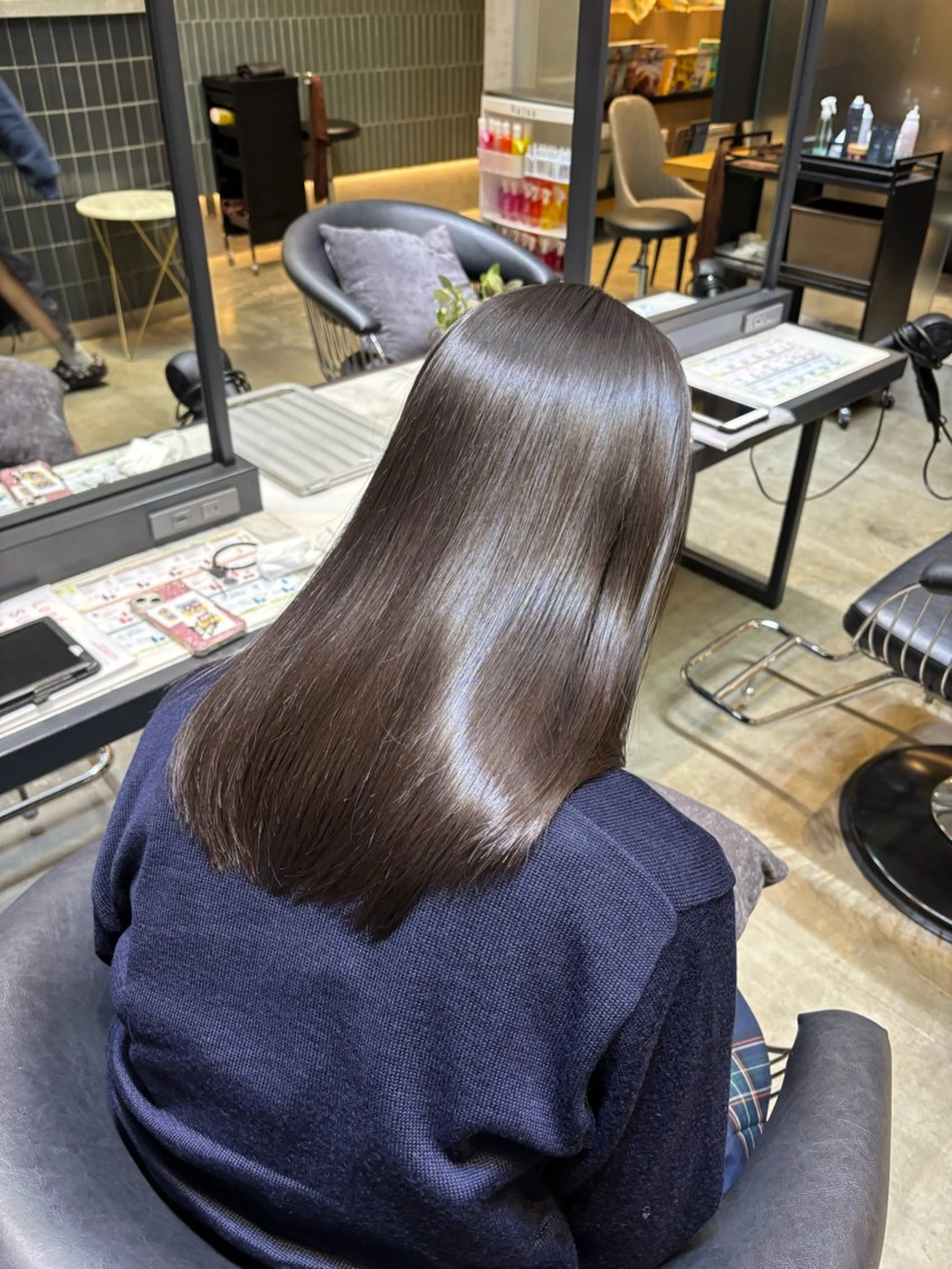 セミロング カット 縮毛矯正 トリートメント ✵髪質改善 レイヤー 佐藤琉好✵のヘアスタイル