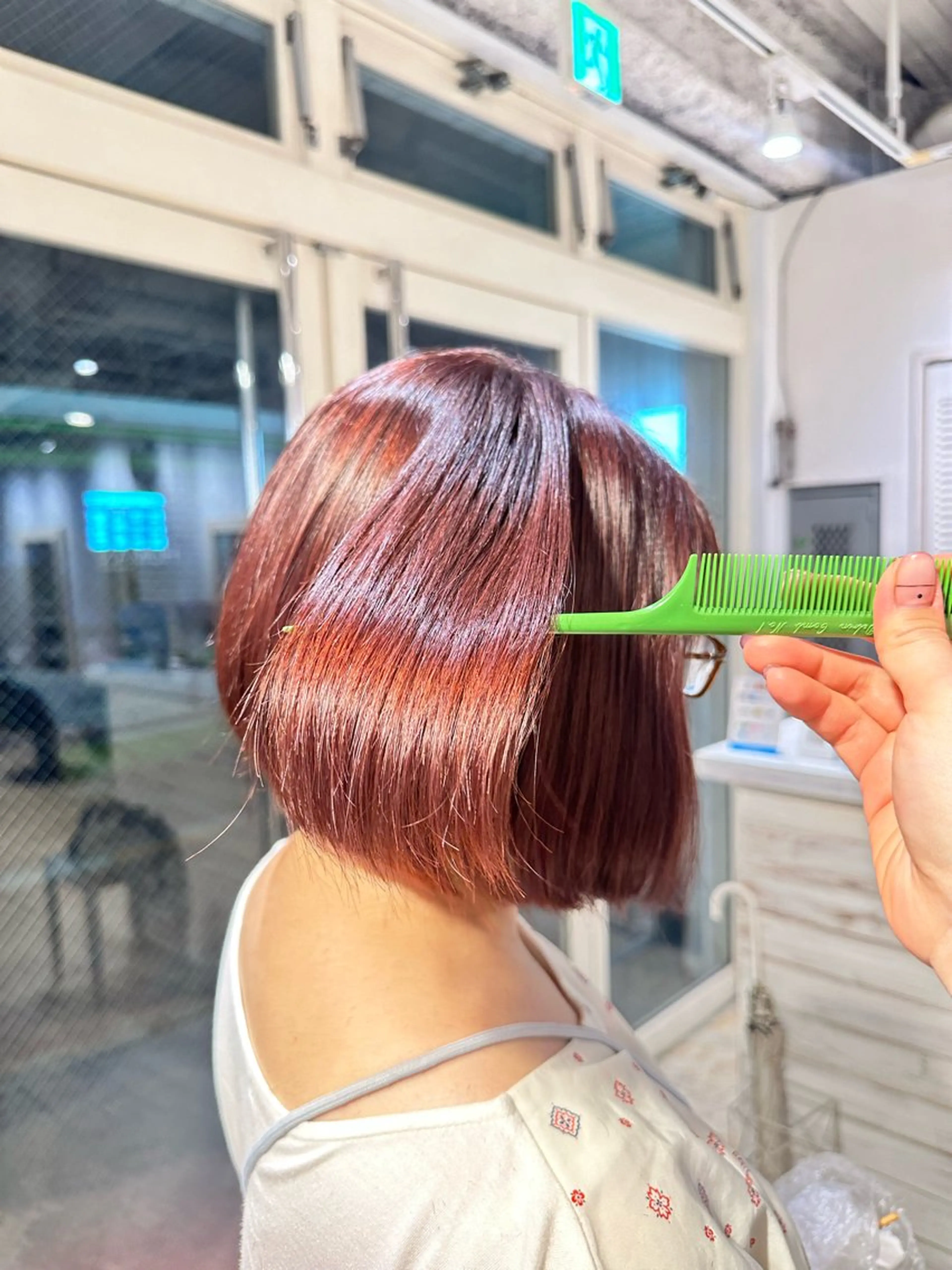 ショート ヘアカラー HUMANあすか /レディースカットのヘアスタイル