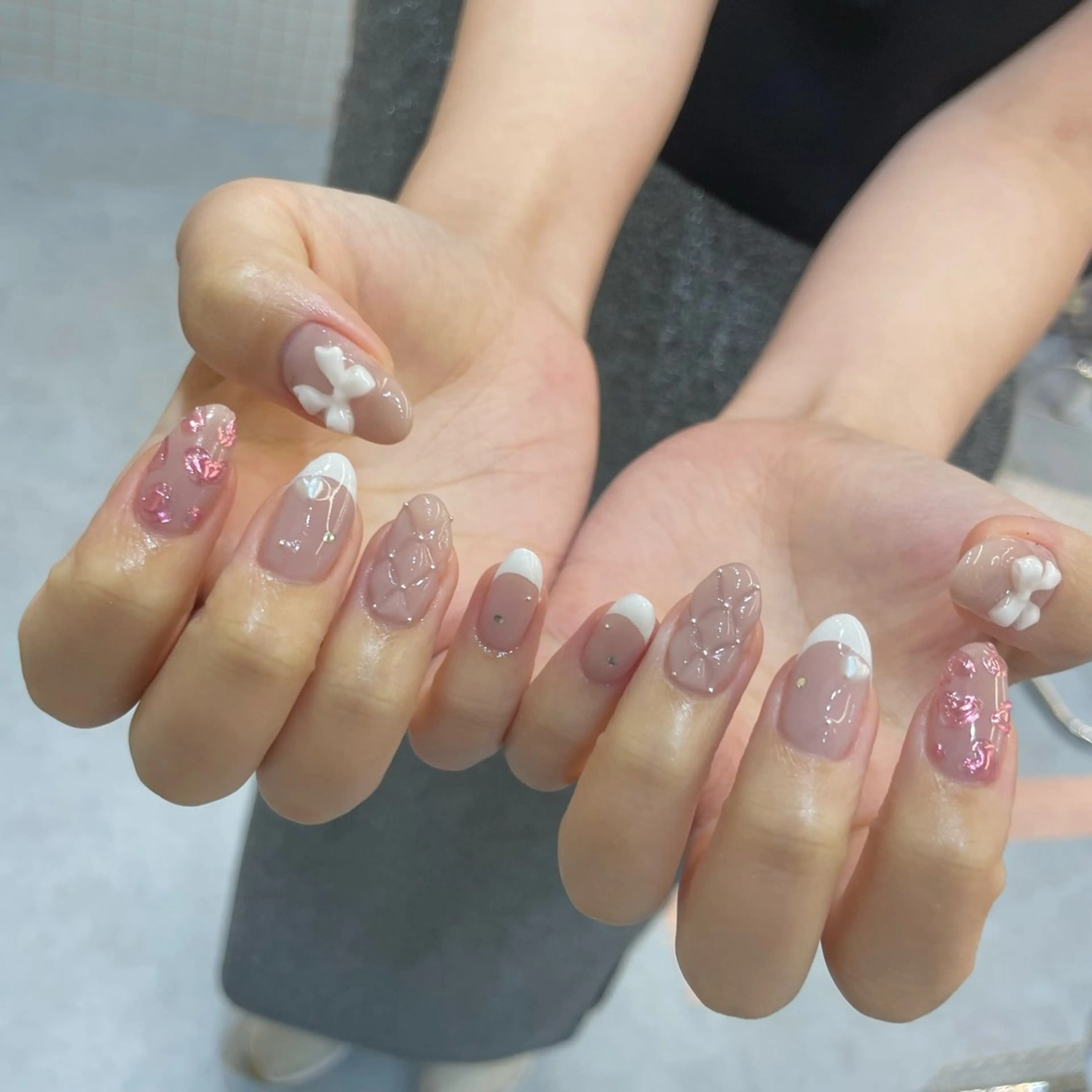 ネイル pool Yuzu🌷のネイルデザイン