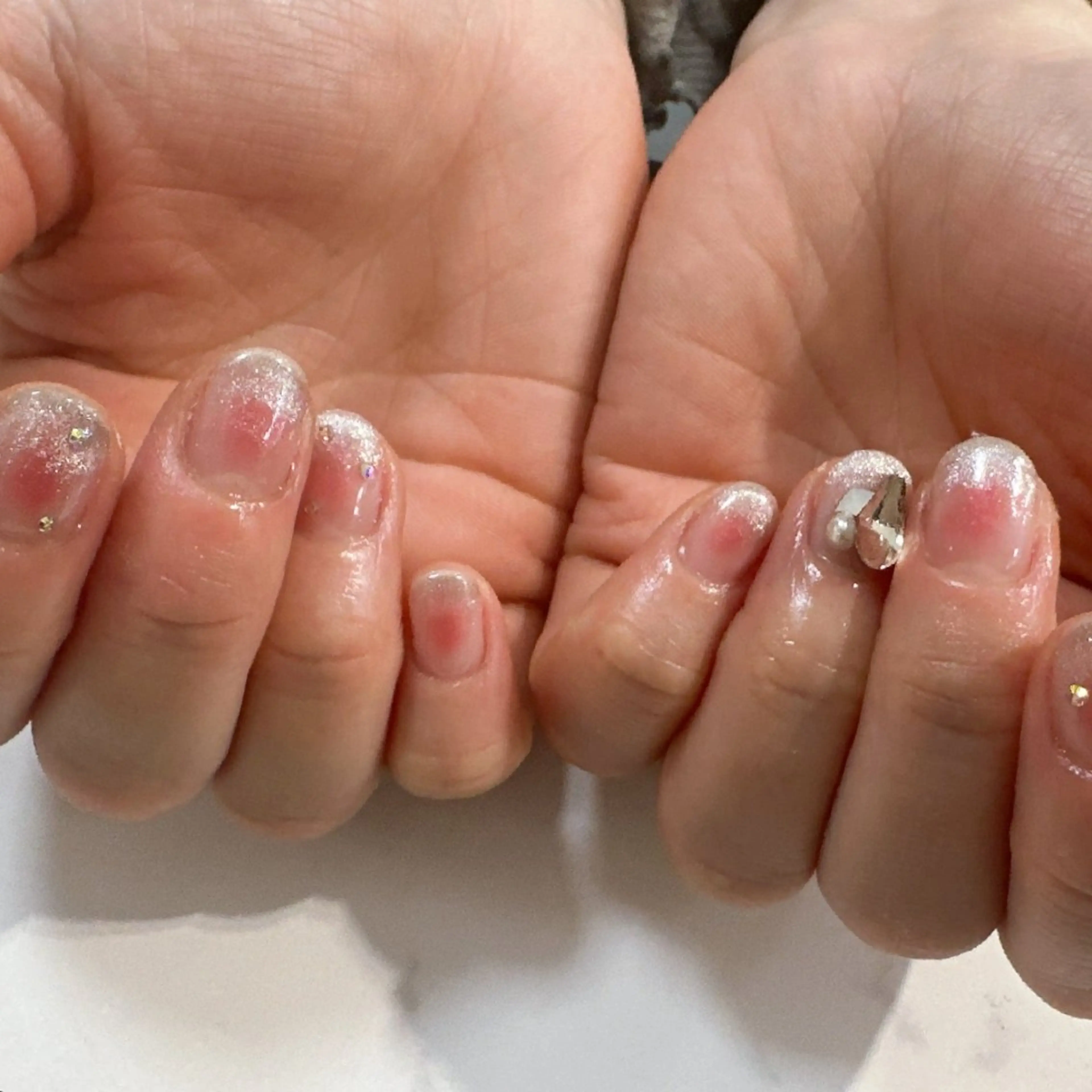 ネイル チークネイル ハンドネイル LaViena姫路所属・e_nail 〜本格ケア〜のネイルデザイン