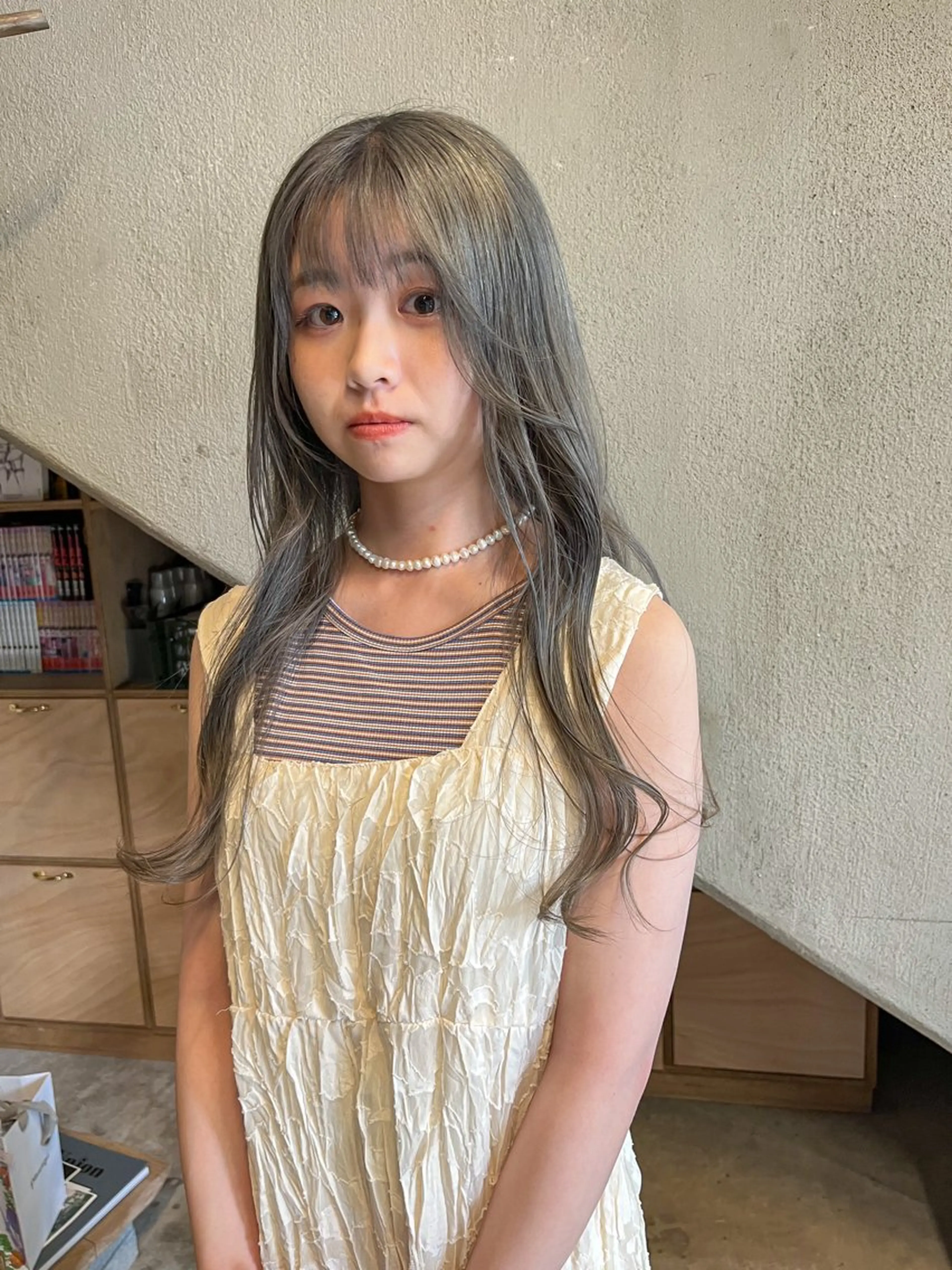 ロング カラー ブリーチ ブルーカラー シルバー カット ヘアカラー トリートメント こっくりカラー/艶髪 /amy.山口瑞稀のヘアスタイル