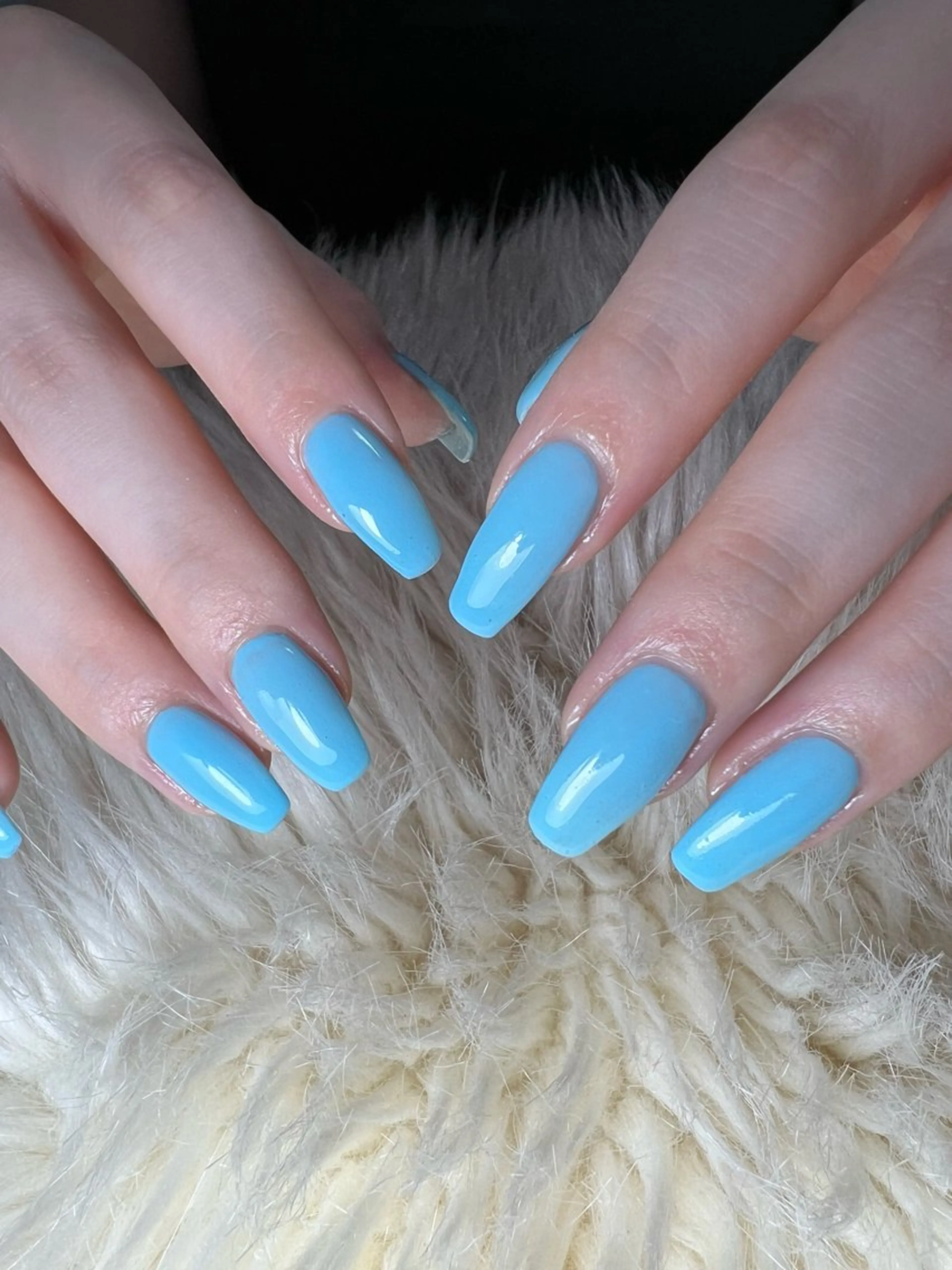 ネイル ブルー ジェルネイル 持ち込み オフィスネイル ワンカラーネイル ハンドネイル flowers nailのネイルデザイン