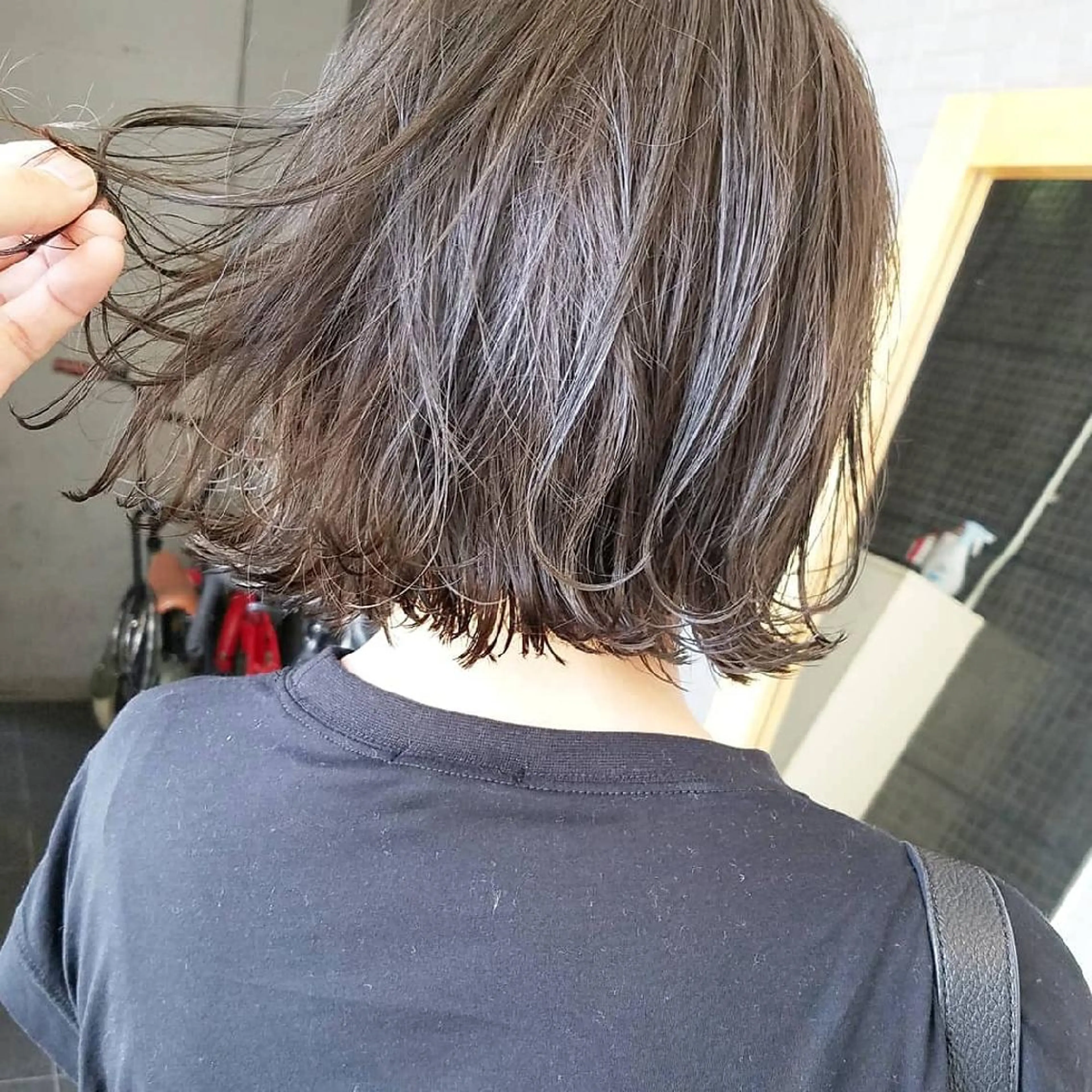 ショート カラー アッシュ ハイライトカラー ミント ハイライト iplus✴ まつげ、眉毛、耳つぼのマツエク・マツパデザイン