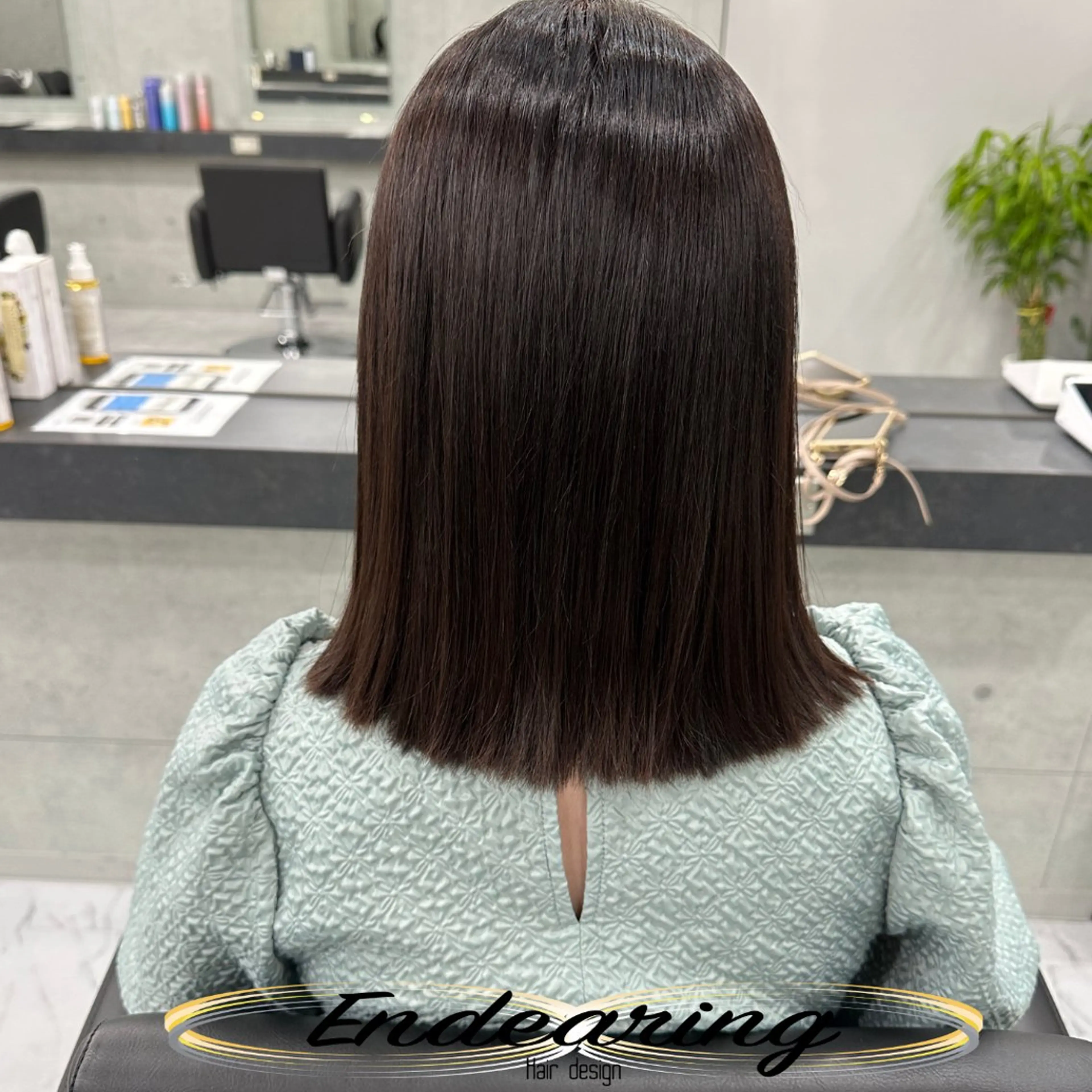 ミディアム レイヤーカット 外ハネヘア カット ヘアカラー Endearing 銀座/レイヤーカットのヘアスタイル