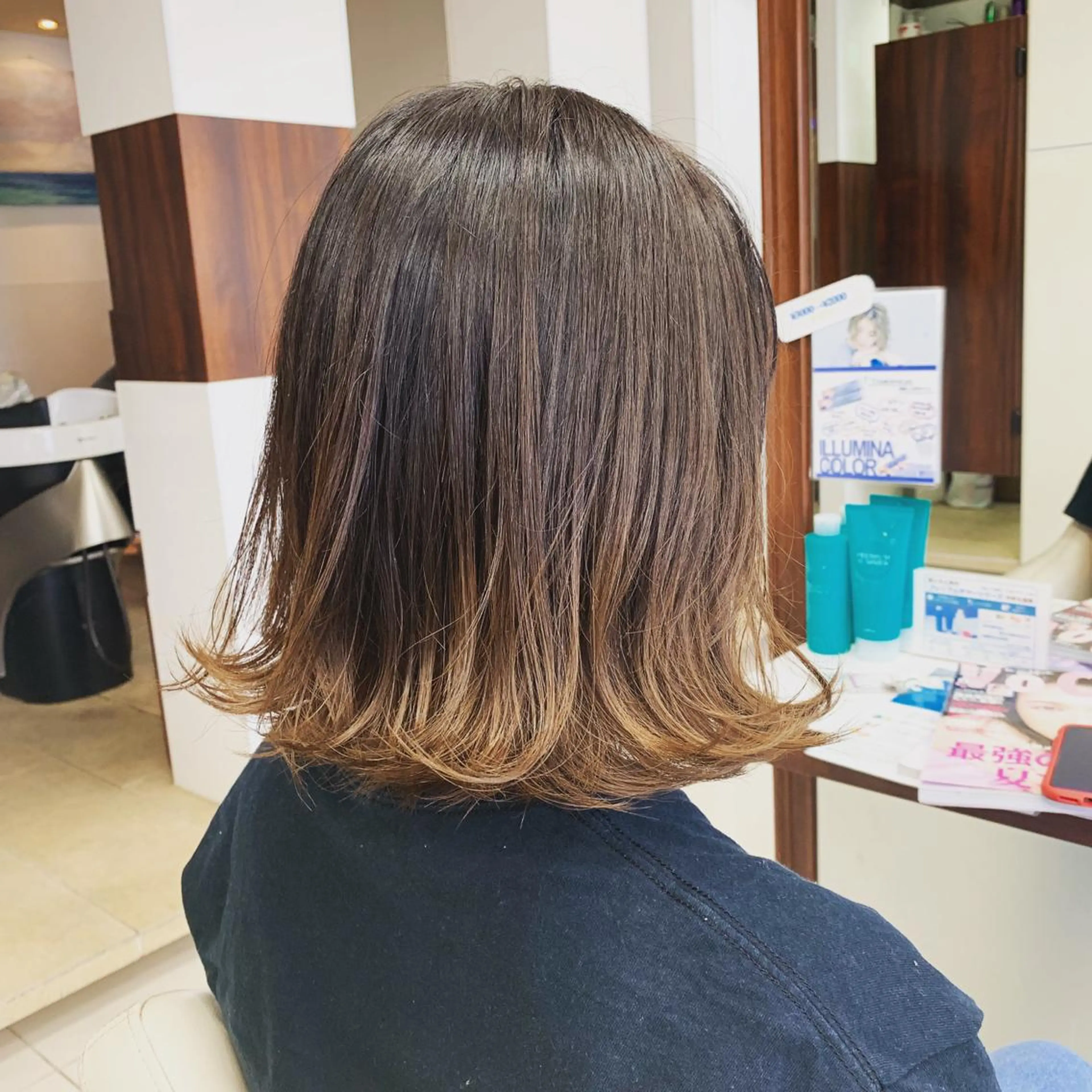 ミディアム カラー ally新百合ヶ丘 フジムラユウスケのヘアスタイル