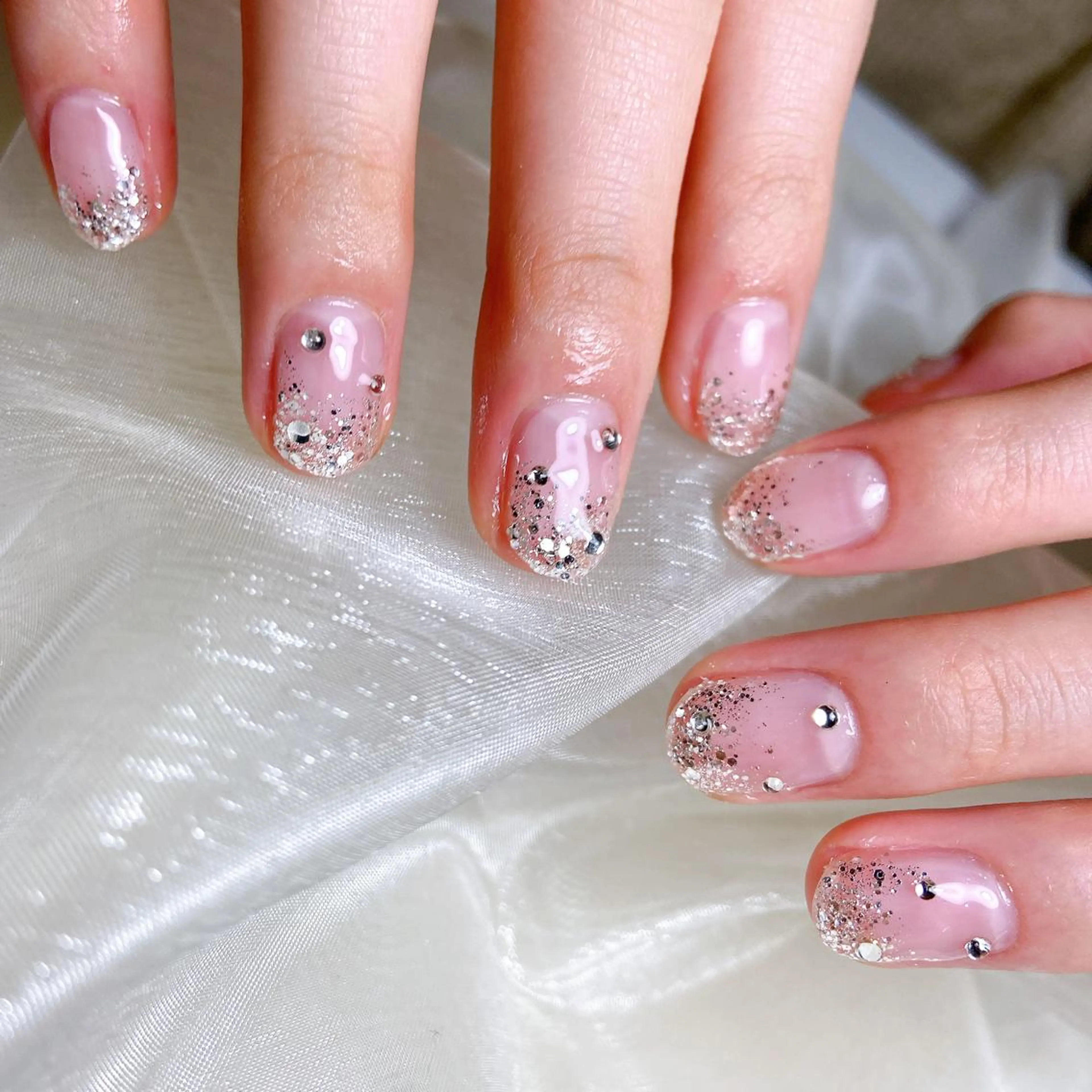 ネイル ストーンネイル ハンドネイル nailsalon REJOICEのネイルデザイン