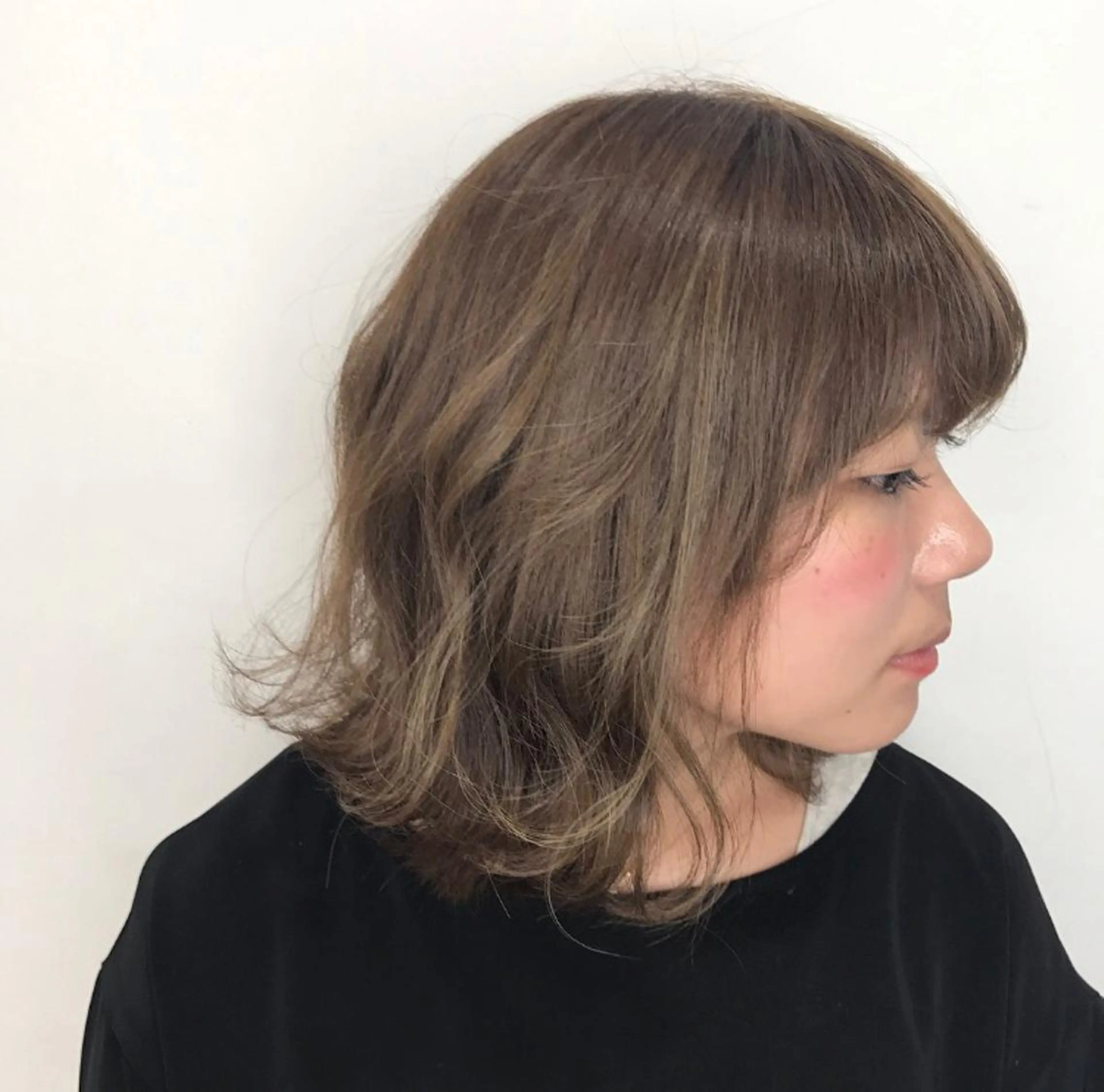 ショート ミディアム カラー カット特化柏駅 徒歩3分LOUのヘアスタイル