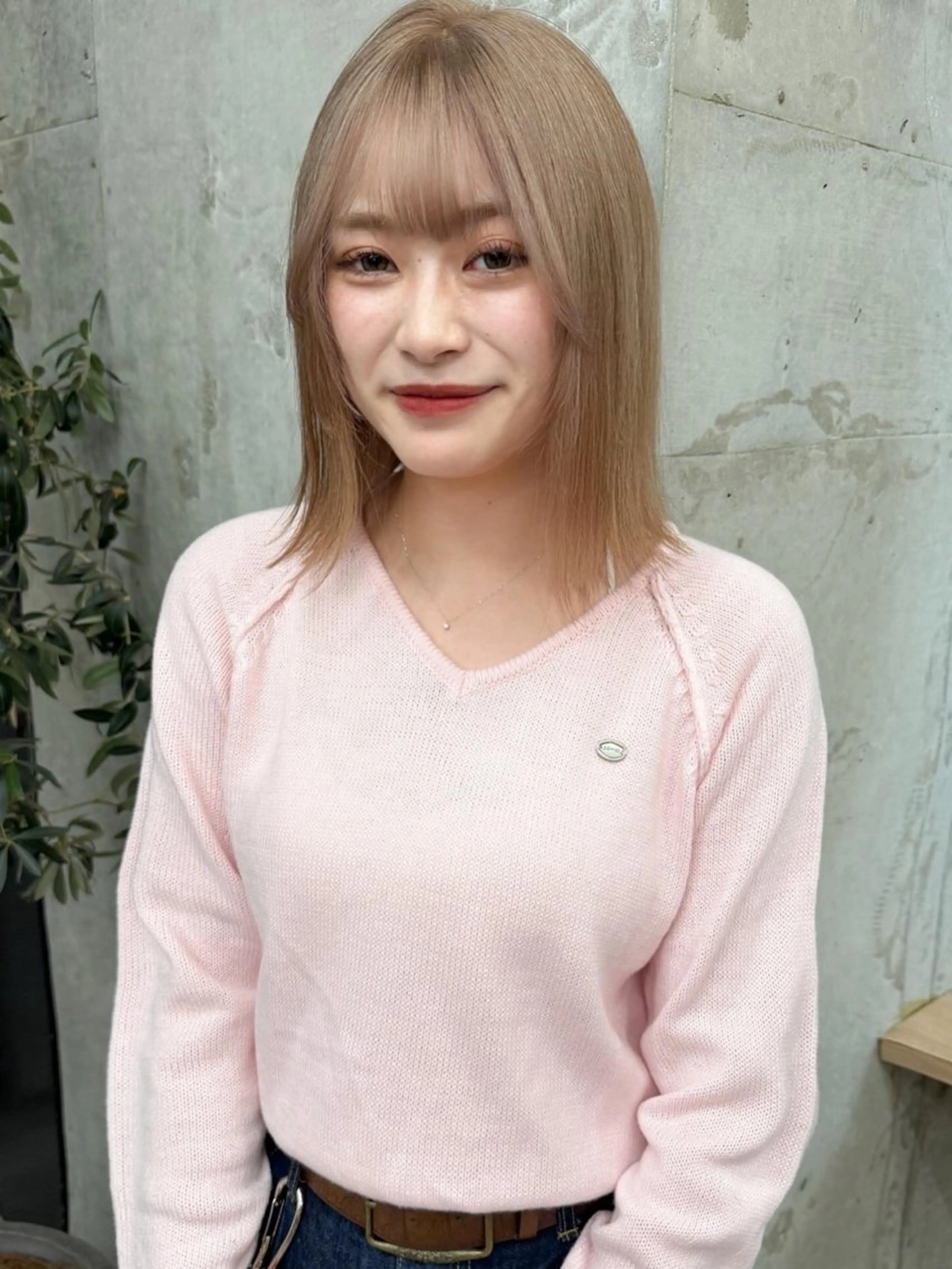 ミディアム カラー ベージュカラー ブリーチ ブラウンカラー ケアブリーチ ミルクティーベージュ ヘアカラー ブリーチ/ベージュ 💕/momoaのヘアスタイル