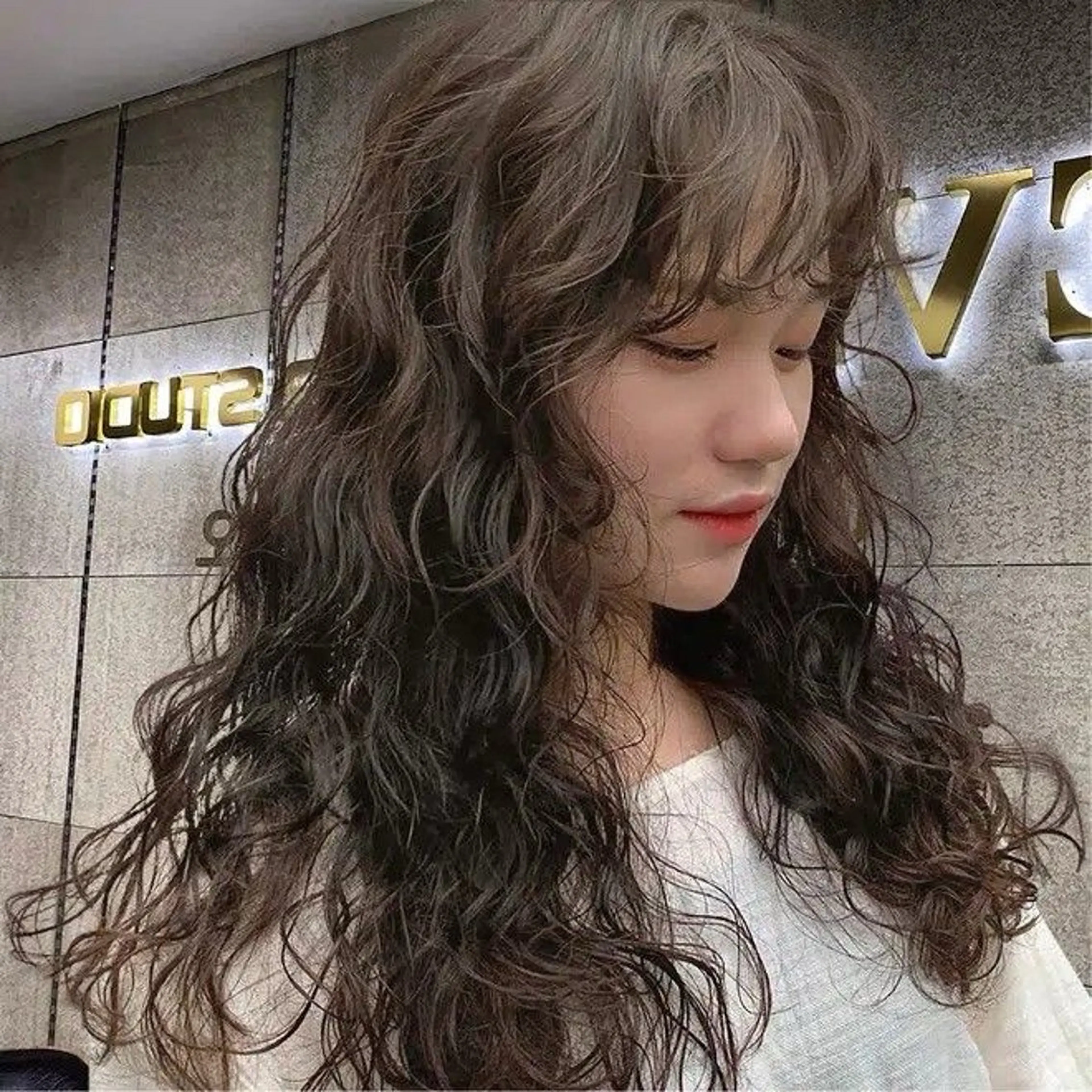 ロング パーマ ニュアンスパーマ MINAMO 韓国レイヤーのヘアスタイル