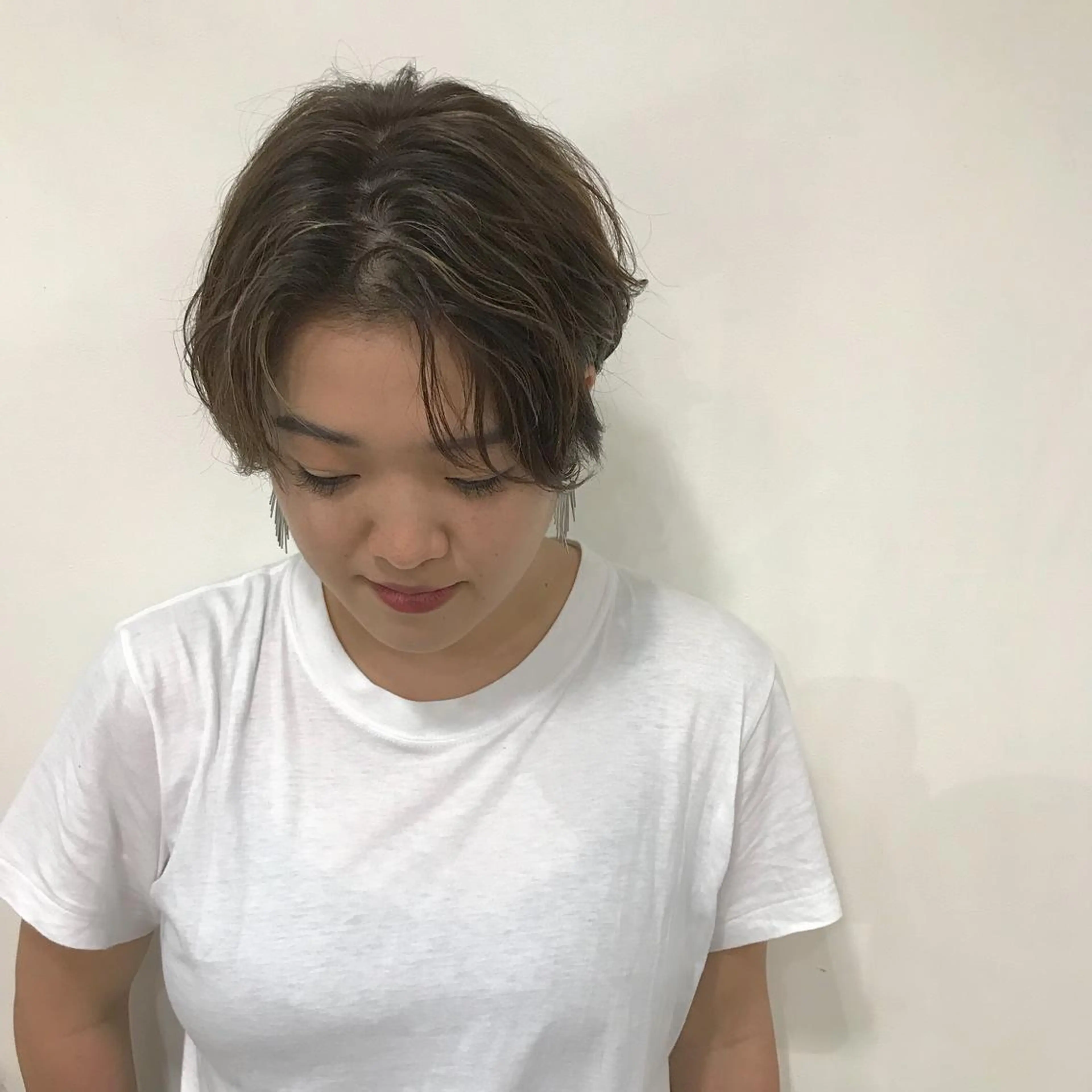 ショート カラー ハイライトカラー ハイライト ヘアカラー トリートメント レイヤー/顔周り /AKARIのヘアスタイル