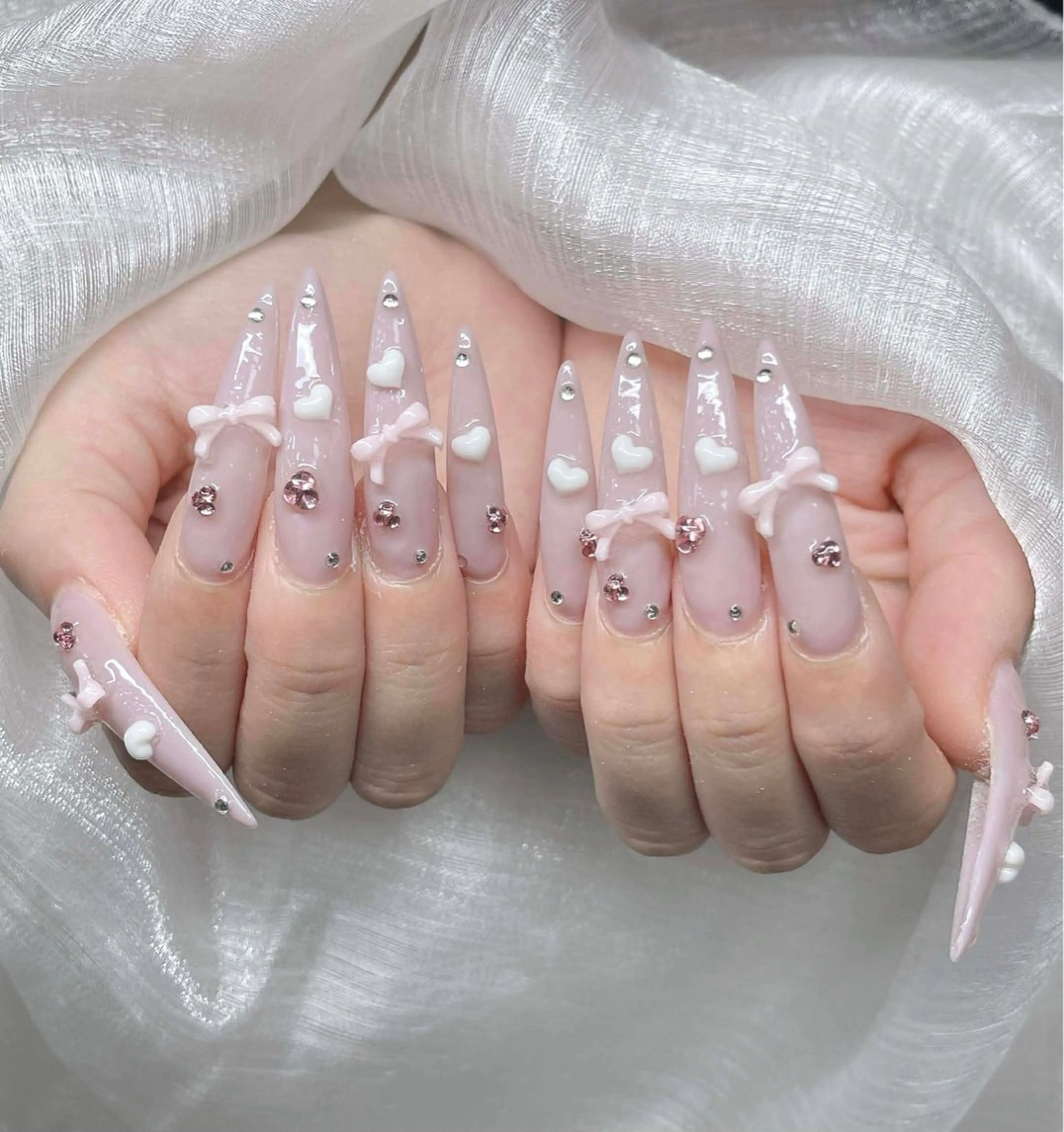 ネイル ハンドネイル Lee Nailsのネイルデザイン