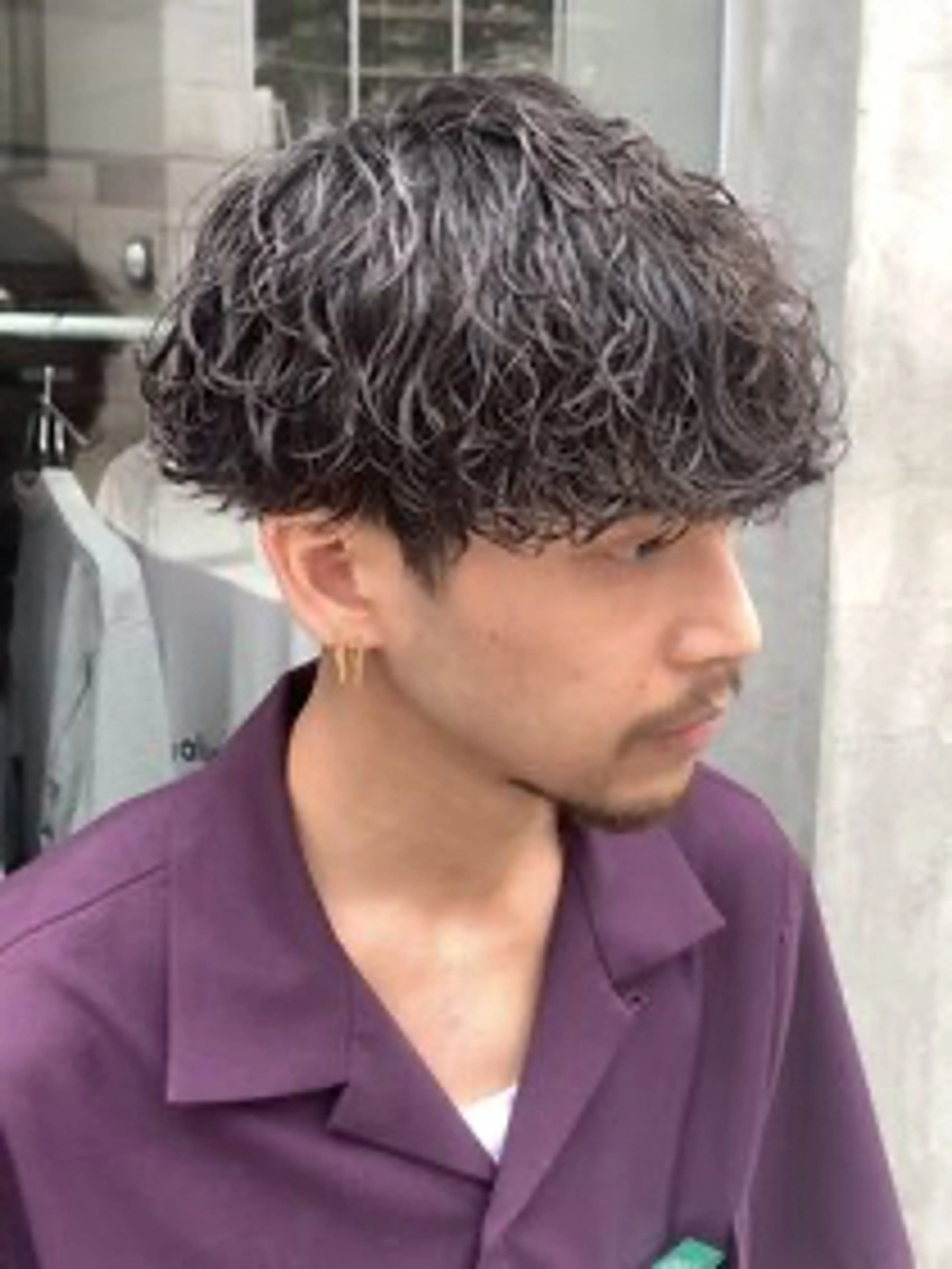 ミディアム パーマ メンズ ミディアムパーマ メンズパーマ 波巻きパーマ スパイラルパーマ カット パーマ fifth 渡部竜馬のヘアスタイル