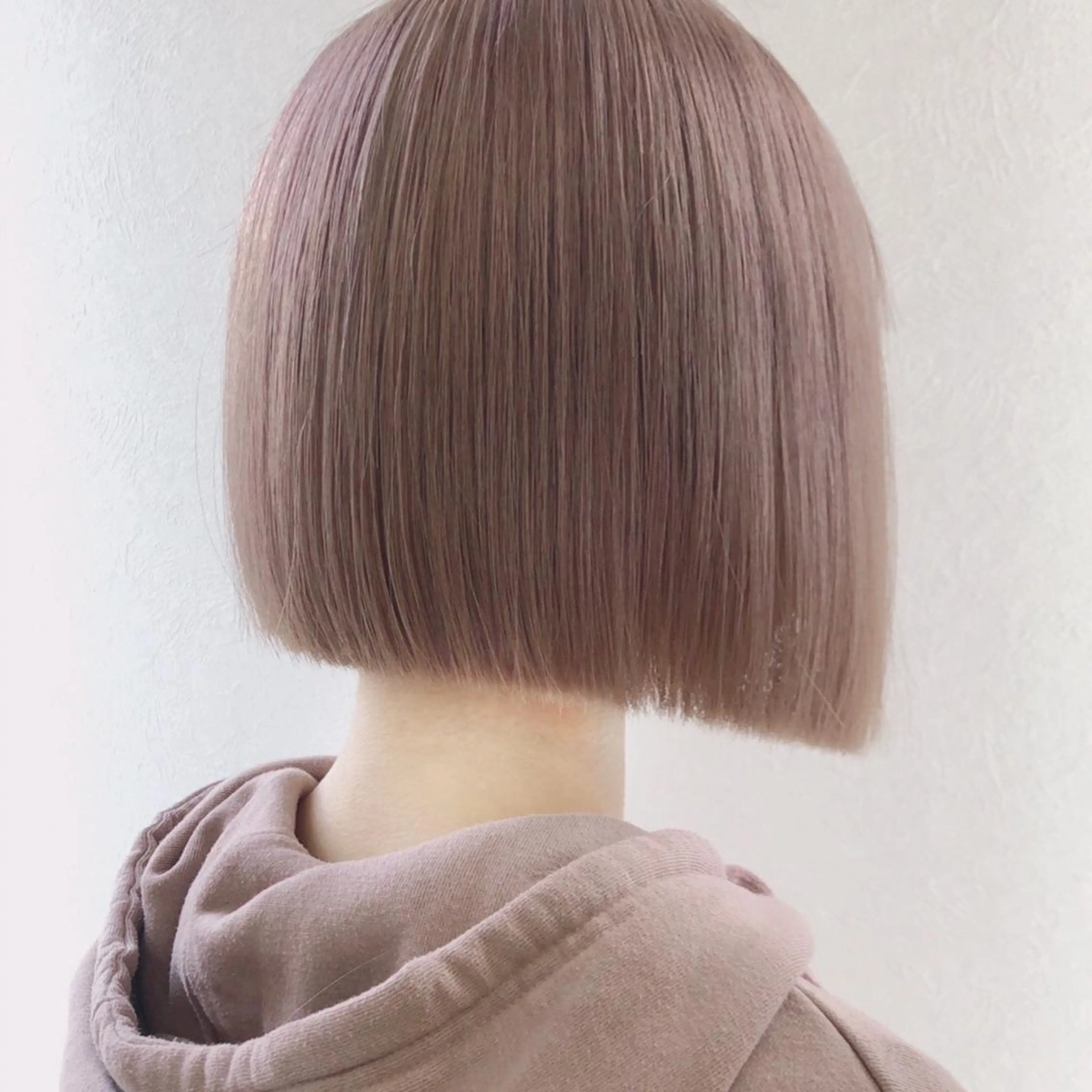ミディアム ミディアムパーマ ボブ ハイライト 髪質改善 レイヤーカット カット ヘアカラー トリートメント 🎗️comoda 神戸三宮 髪質改善のヘアスタイル