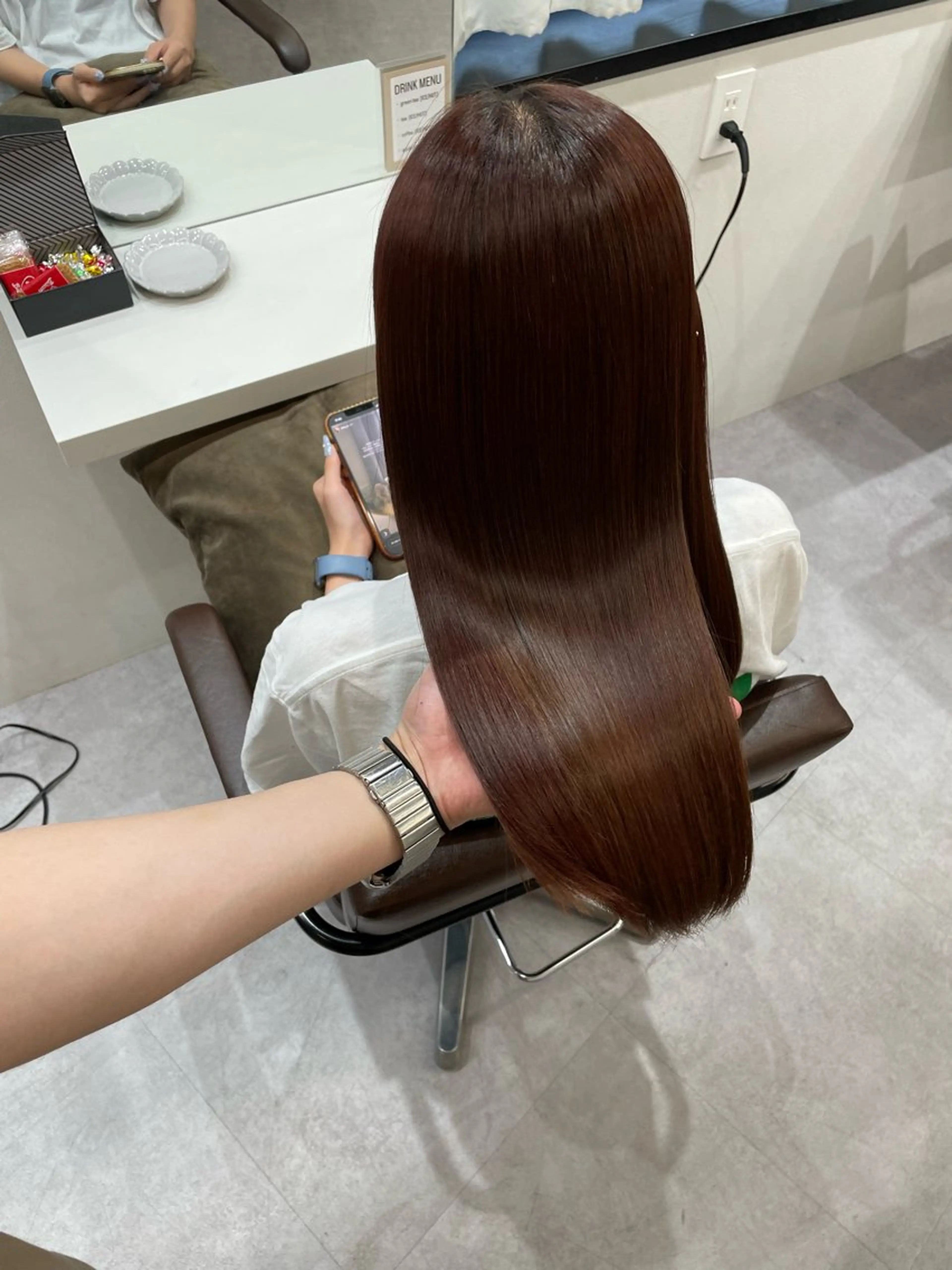 ロング カット 縮毛矯正 トリートメント 髪質改善、縮毛矯正 酸性縮毛矯正のヘアスタイル