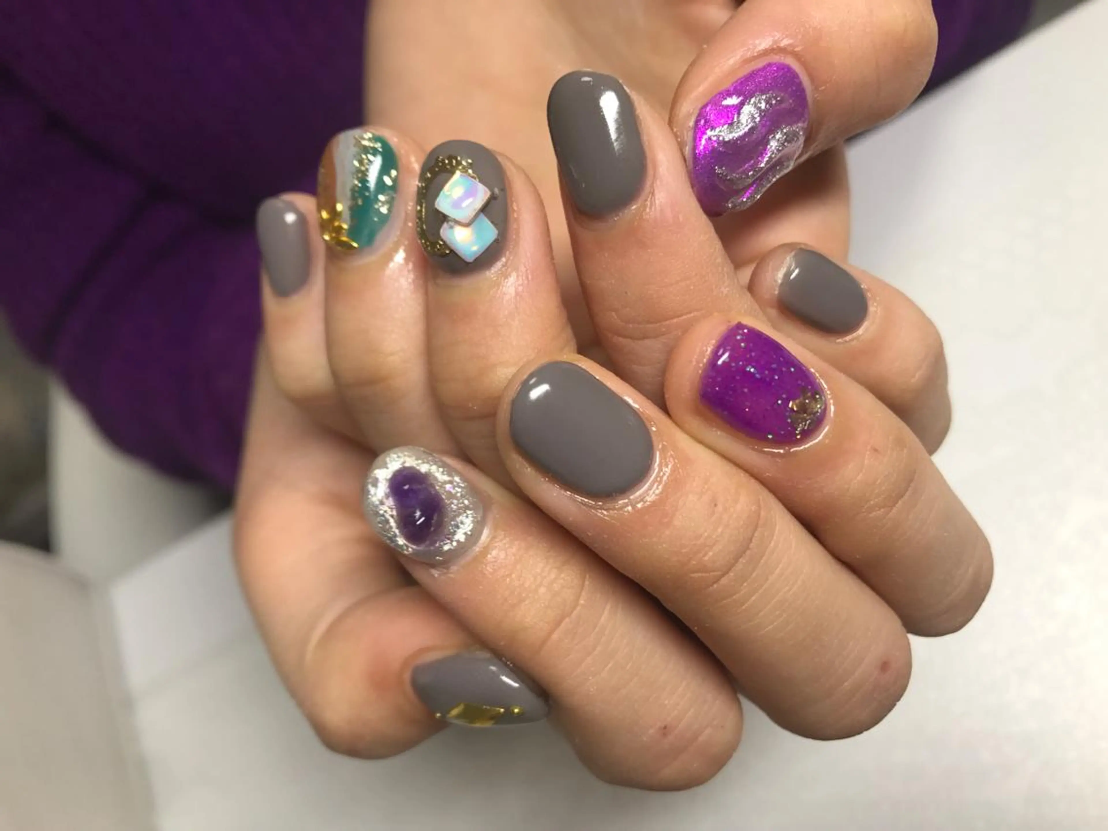 ネイル ニュアンスネイル 【カメレオン】 上村 祥子のヘアスタイル