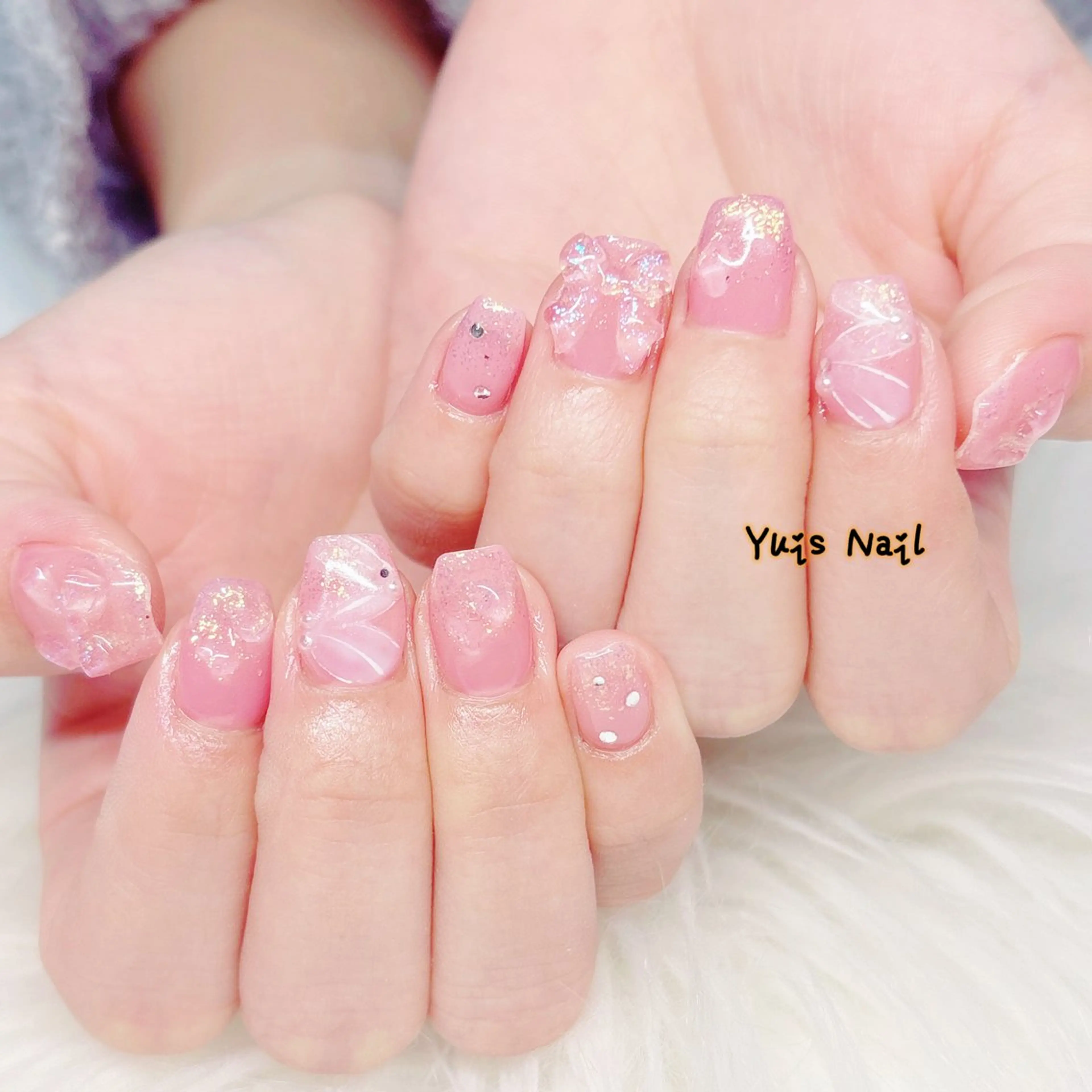 ネイル アートネイル キラキラネイル 韓国ネイル 持ち込み ピンク ハンドネイル Yuis Nailスカルプ専門のネイルデザイン