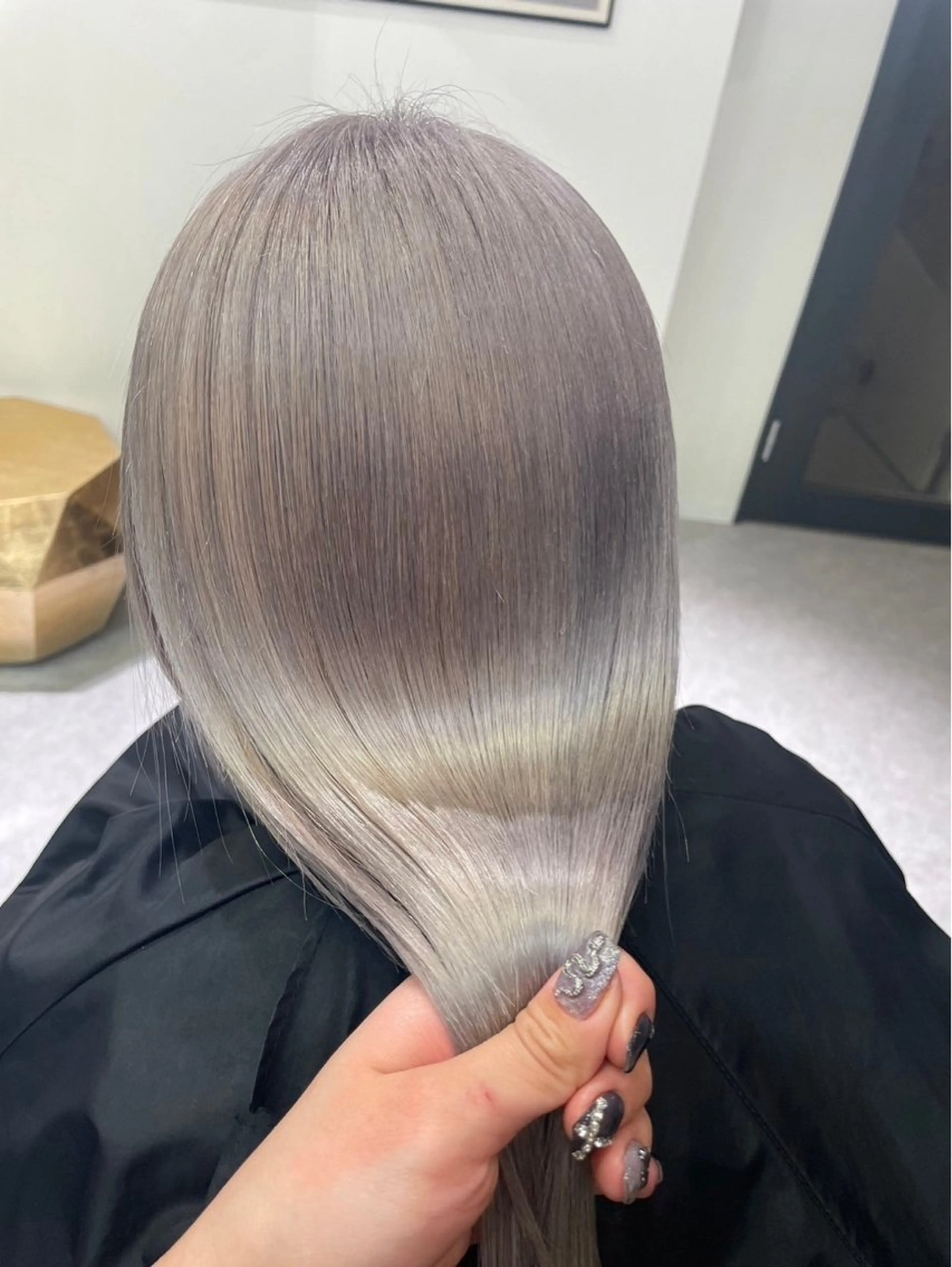 セミロング カラー ベージュカラー ブロンド ダブルカラー ハイトーンカラー ピンクカラー PELEshibuya所属・カットモデル様無料 💎saaya💎のヘアスタイル