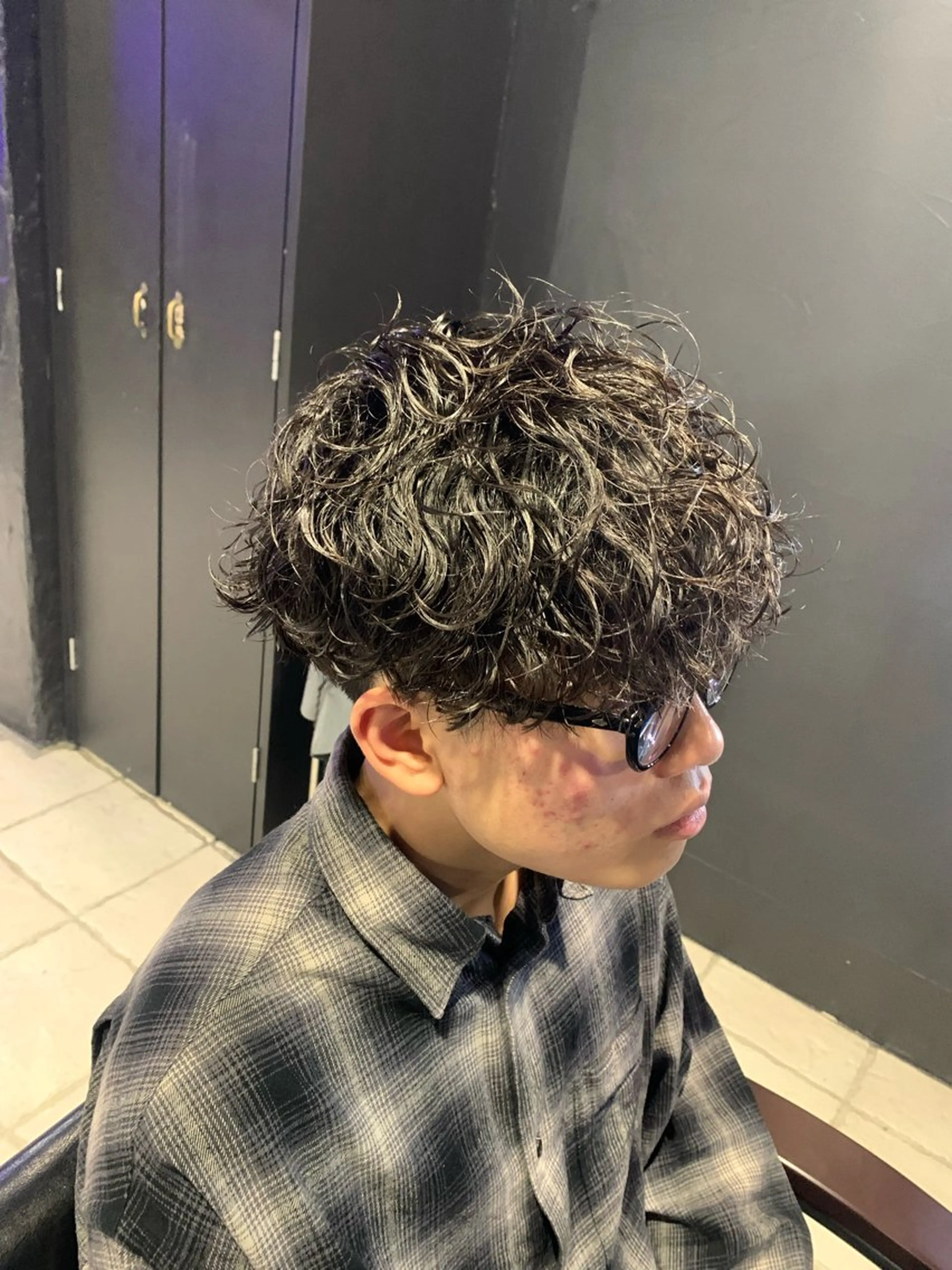 ミディアム メンズ ミディアムパーマ メンズパーマ 波巻きパーマ カット パーマ ヘアセット メンズパーマ/難波/ 心斎橋　室園亮佑のヘアスタイル
