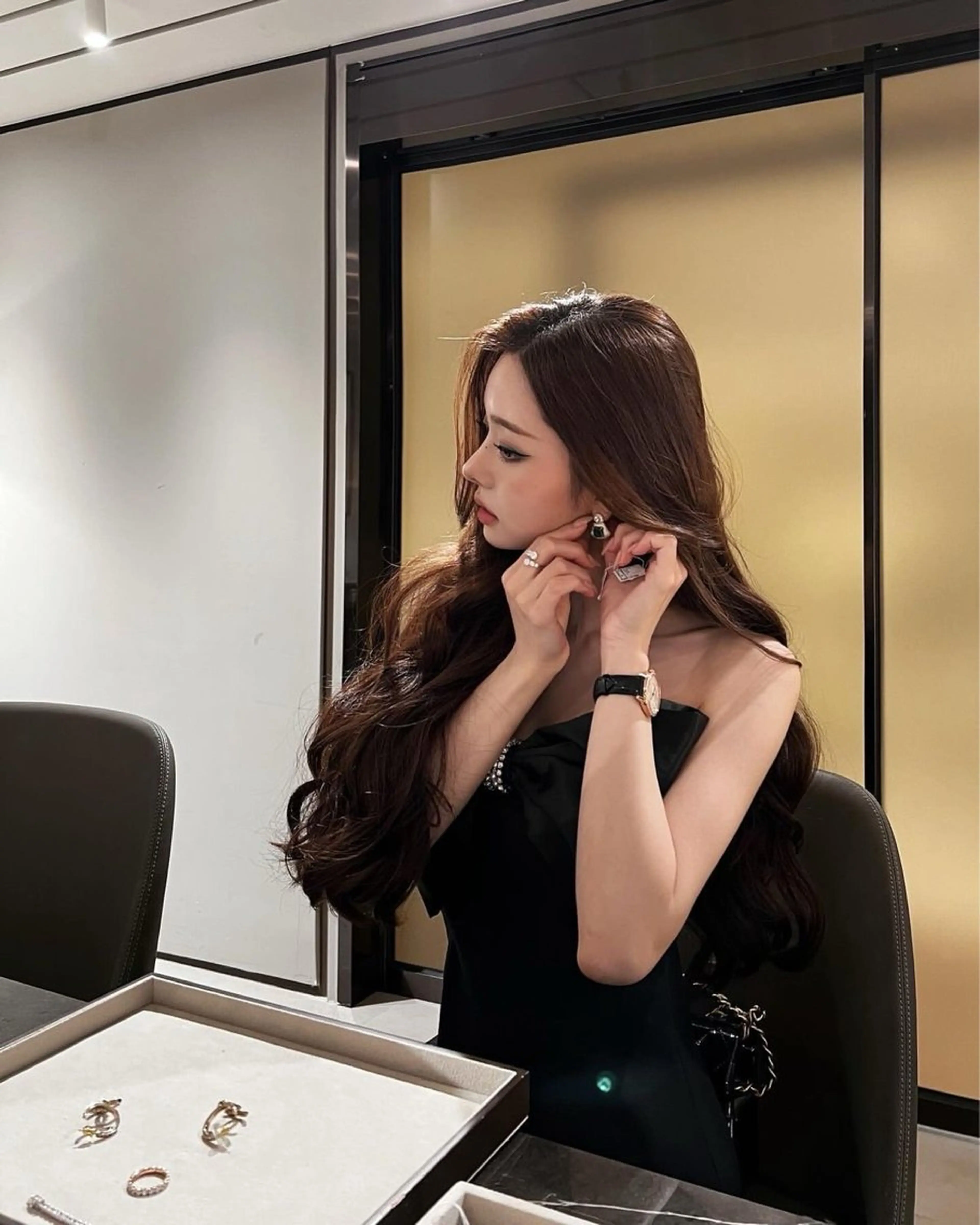 ロング カット ヘアカラー 中韓🇨🇳🇰🇷 🤍TAKAHIROのヘアスタイル